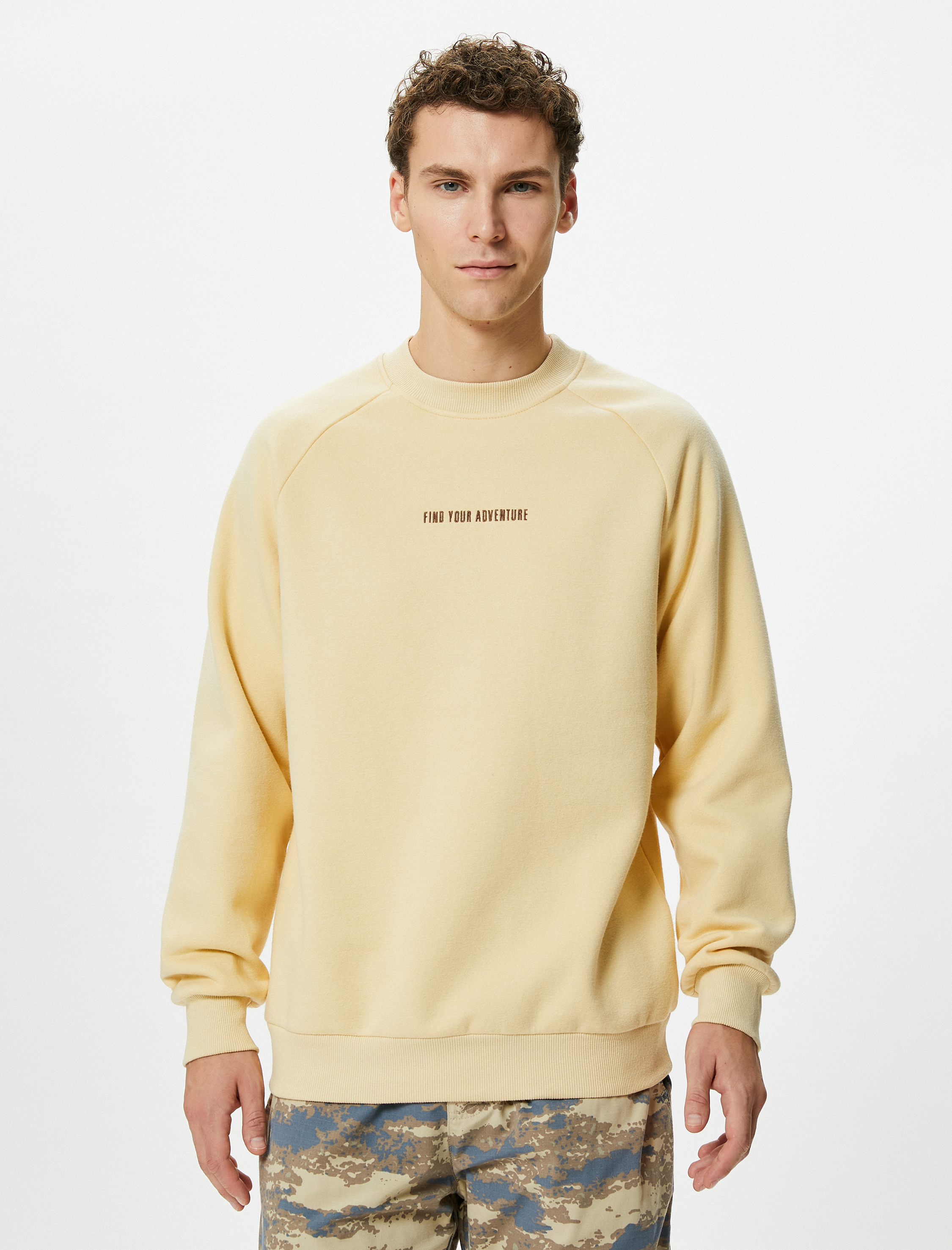   Bisiklet Yaka Sweatshirt Slogan İşlemeli Reglan Kollu Şardonlu