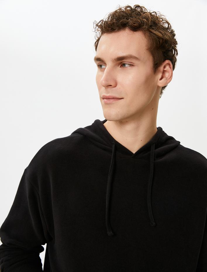  Basic Hoodie Kanguru Cepli Rahat Kesim Uzun Kollu