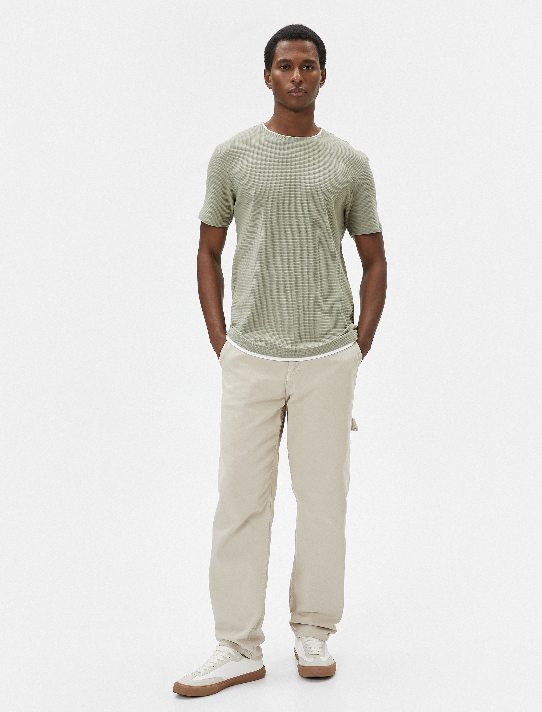   Basic Tişört Kumaş Detaylı Bisiklet Yaka Slim Fit Dokulu