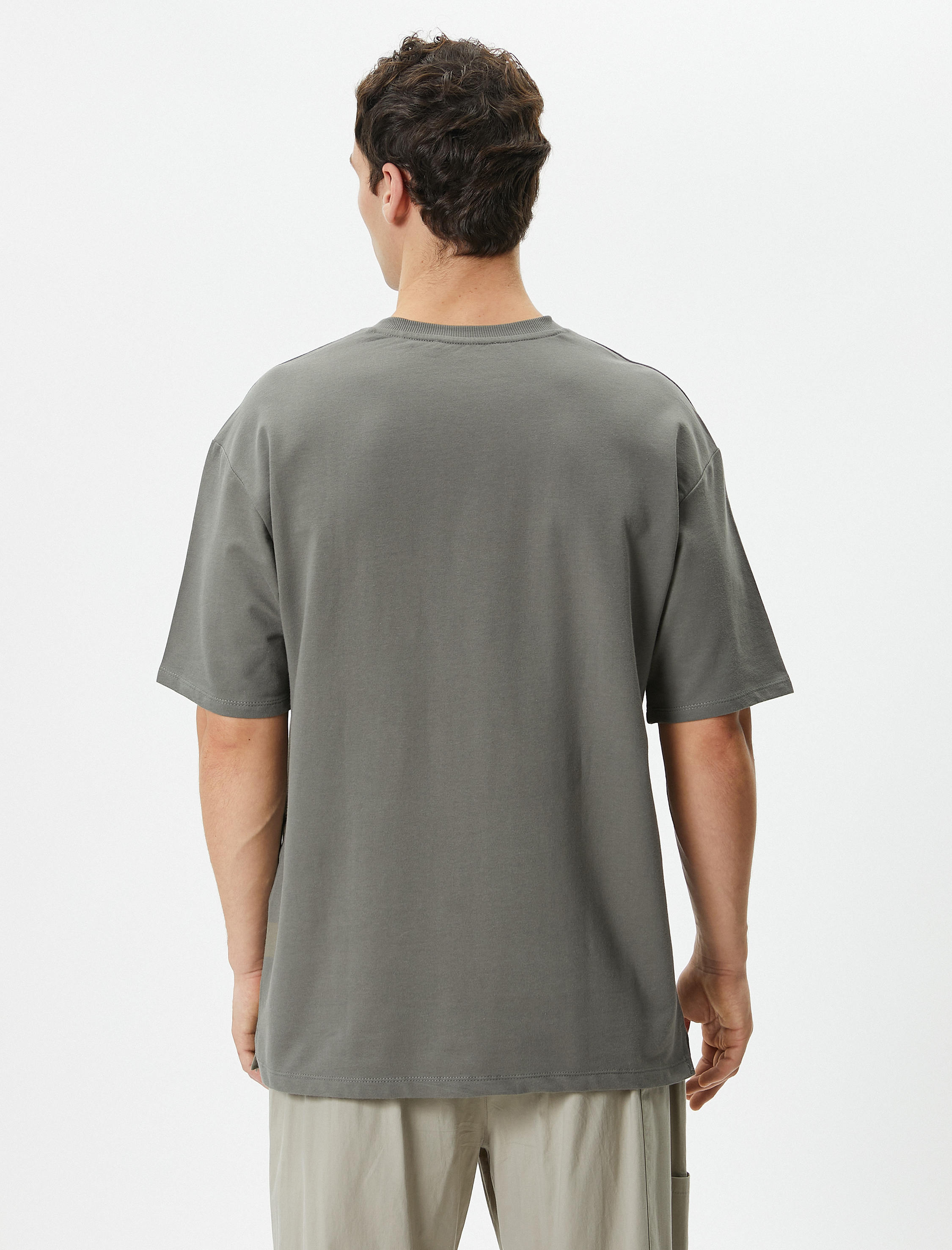   Basic Oversize Tişört Bisiklet Yaka Düşük Omuzlu Kısa Kollu Pamuklu