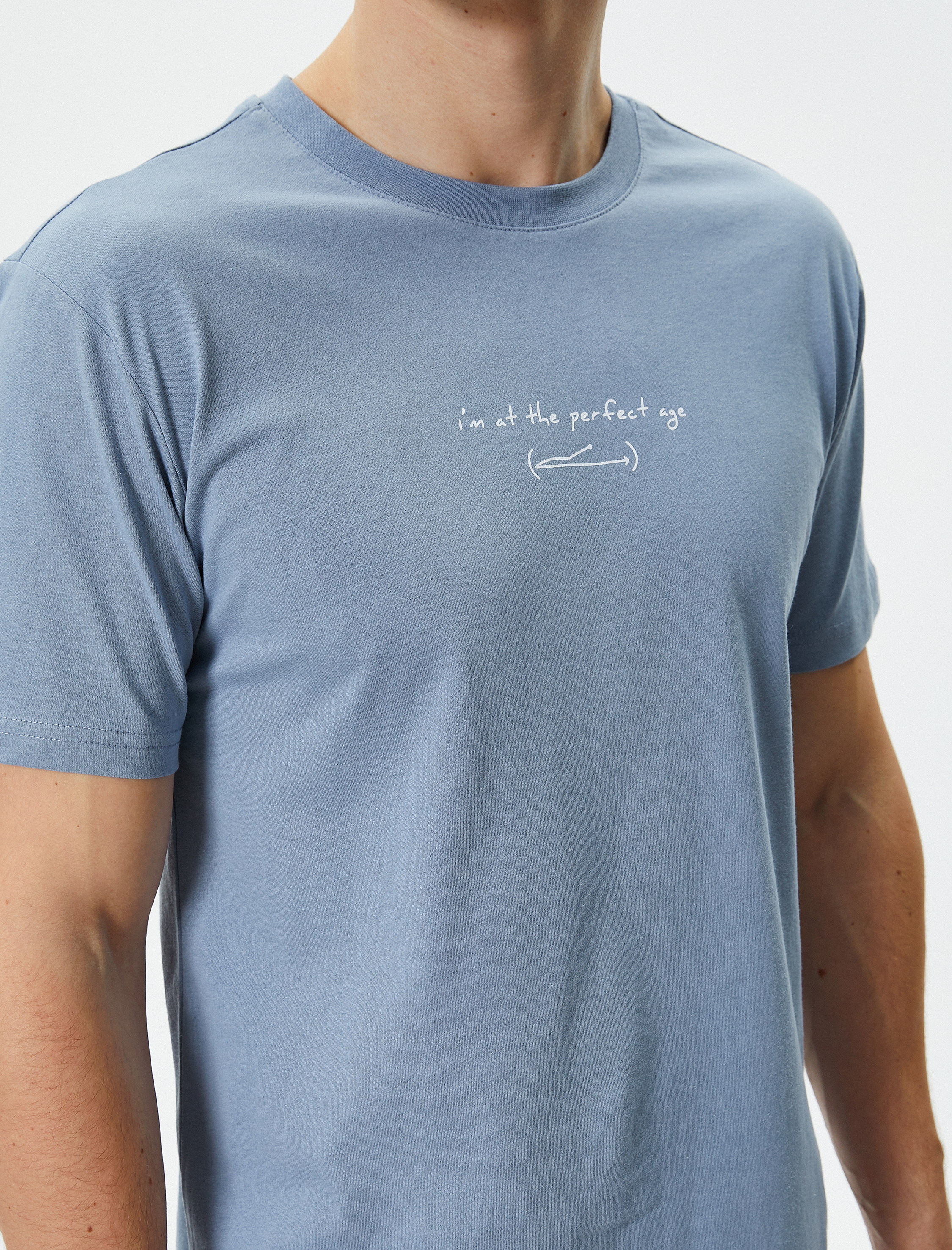   Slogan Baskılı Tişört Slim Fit Bisiklet Yaka Kısa Kollu Pamuklu