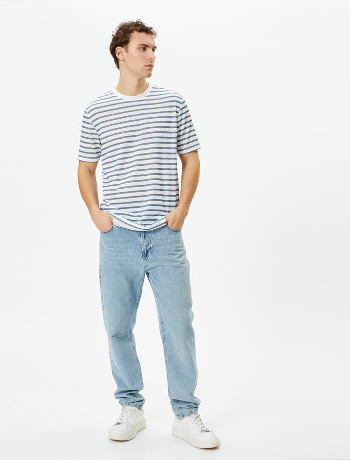  Basic Tişört Dokulu Bisiklet Yaka Kısa Kollu Dar Kesim