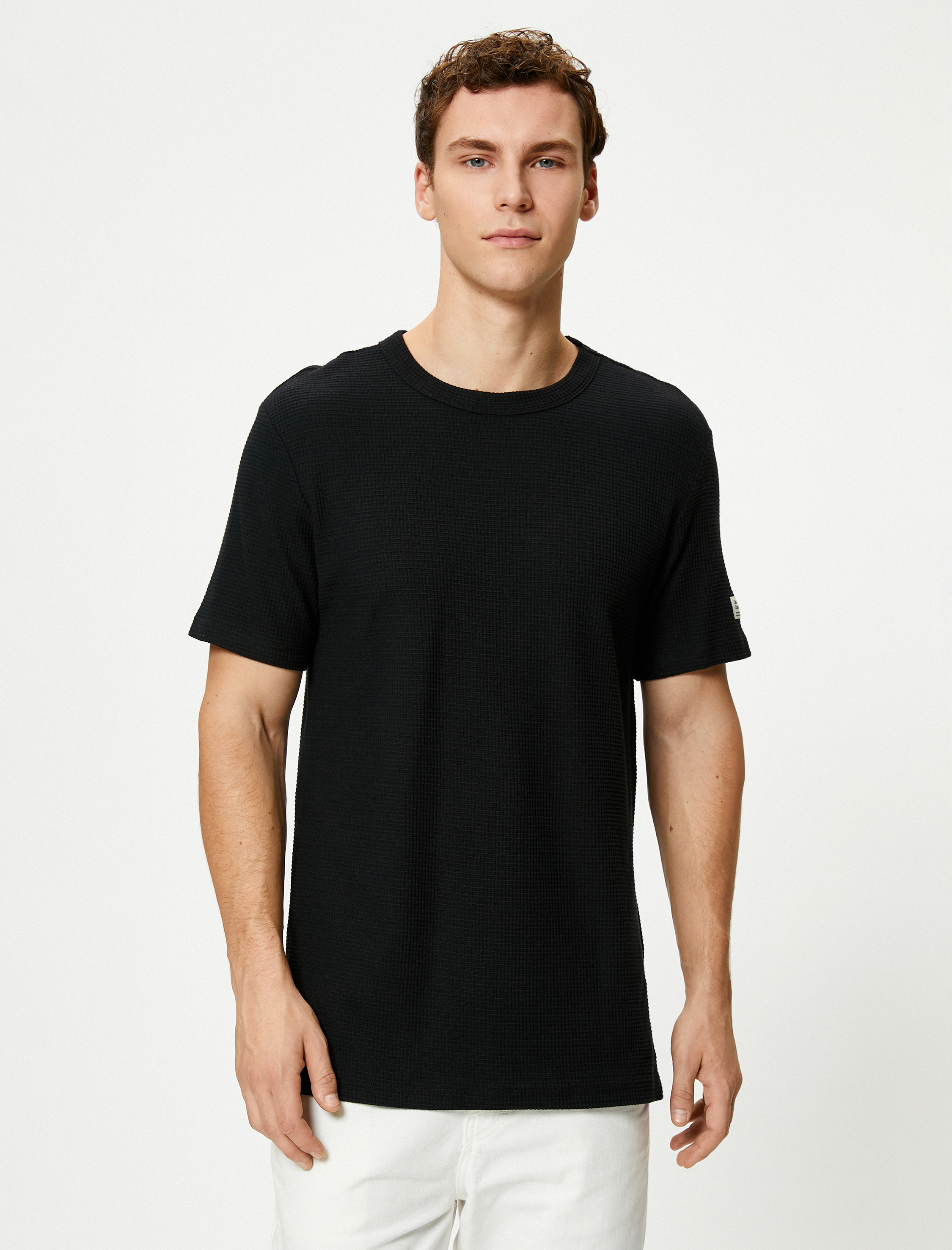 Basic Tişört Dokulu Bisiklet Yaka Kısa Kollu Dokulu