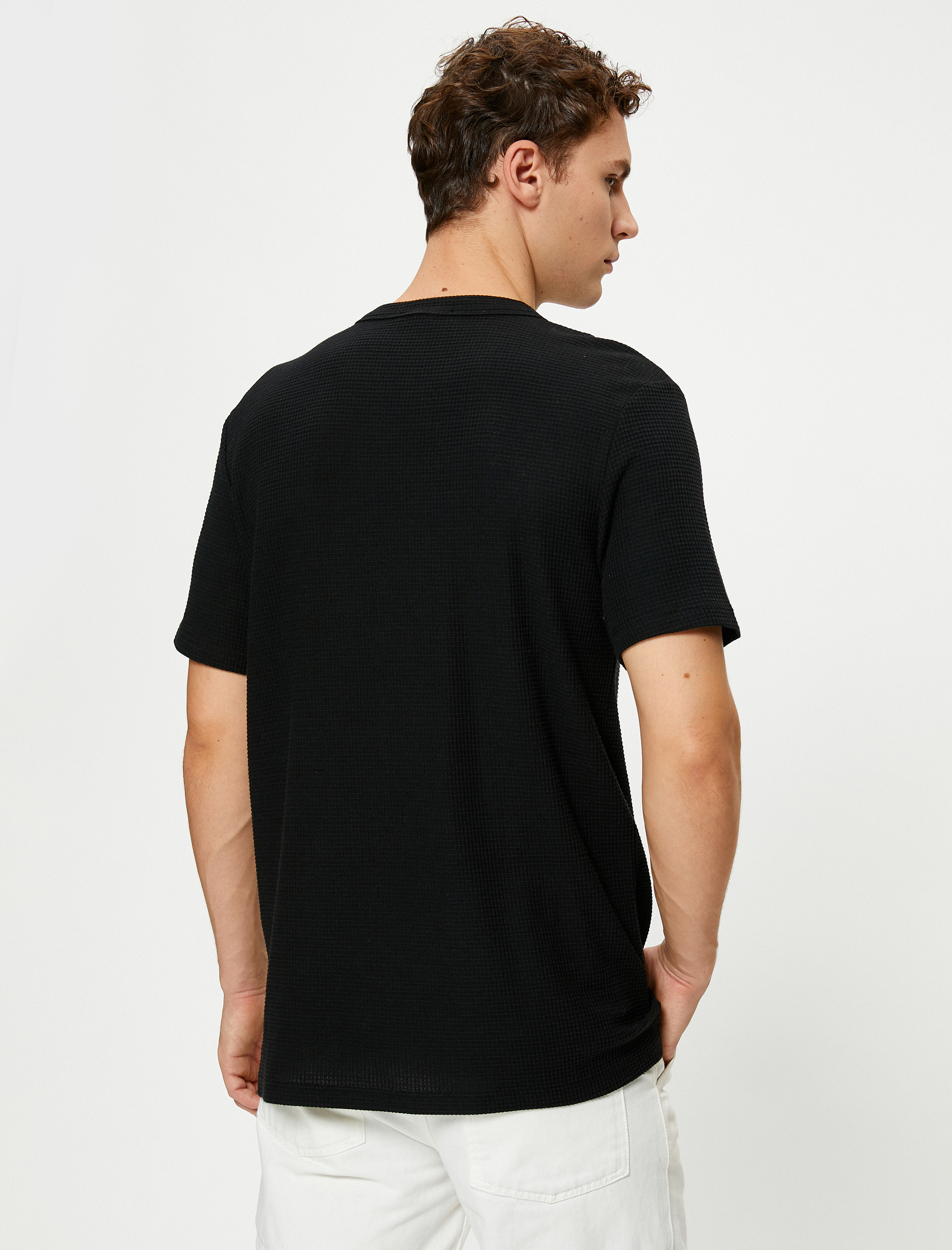 Basic Tişört Dokulu Bisiklet Yaka Kısa Kollu Dokulu