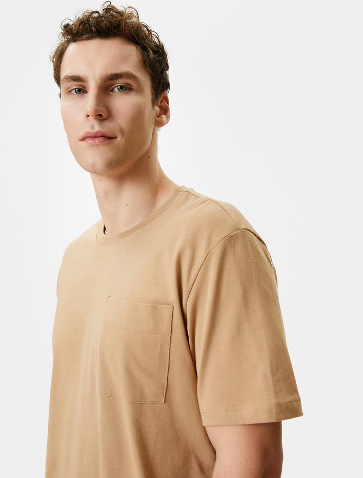  Basic Tişört Cep Detaylı Bisiklet Yaka Kısa Kollu Pamuklu