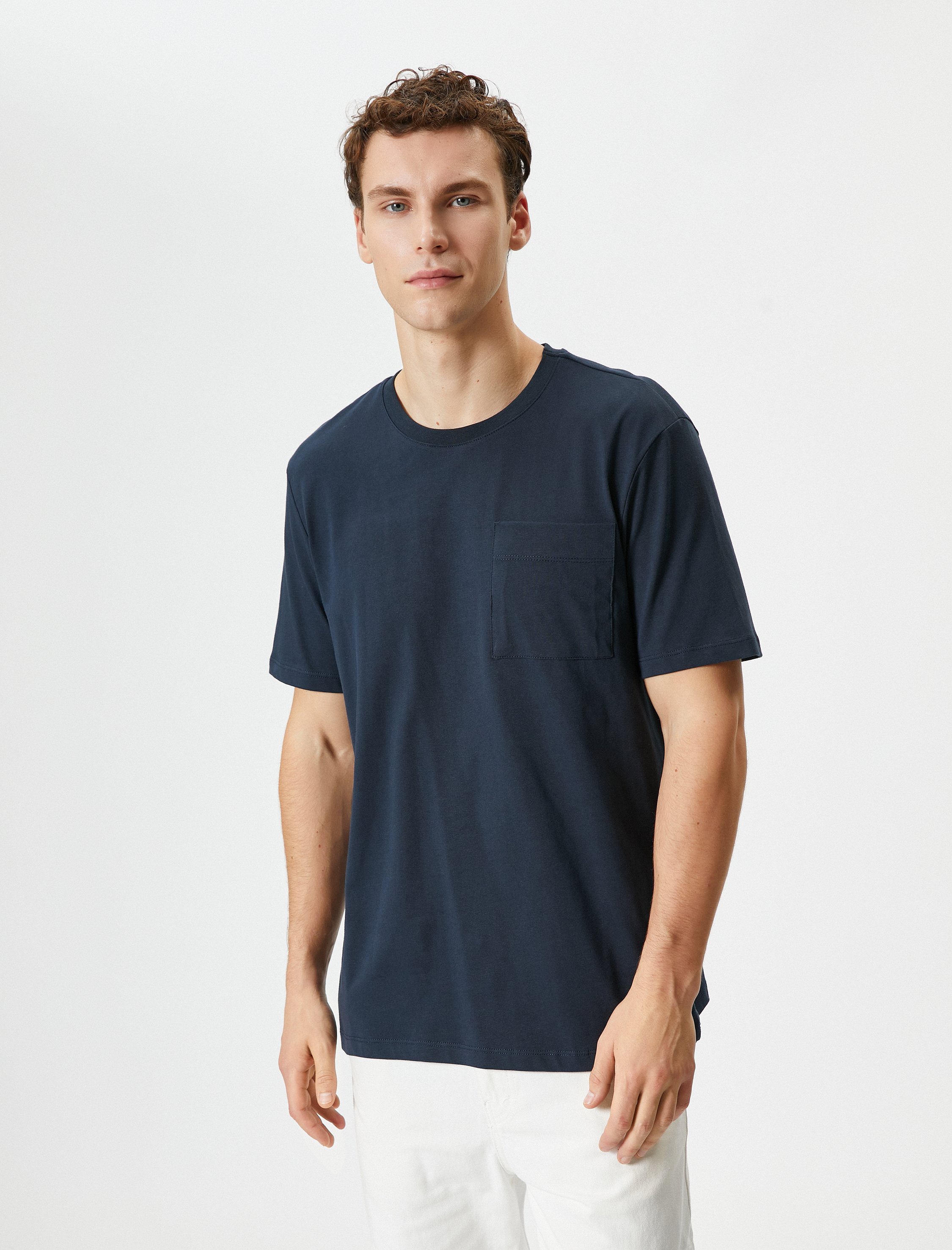   Basic Tişört Cep Detaylı Bisiklet Yaka Kısa Kollu Pamuklu