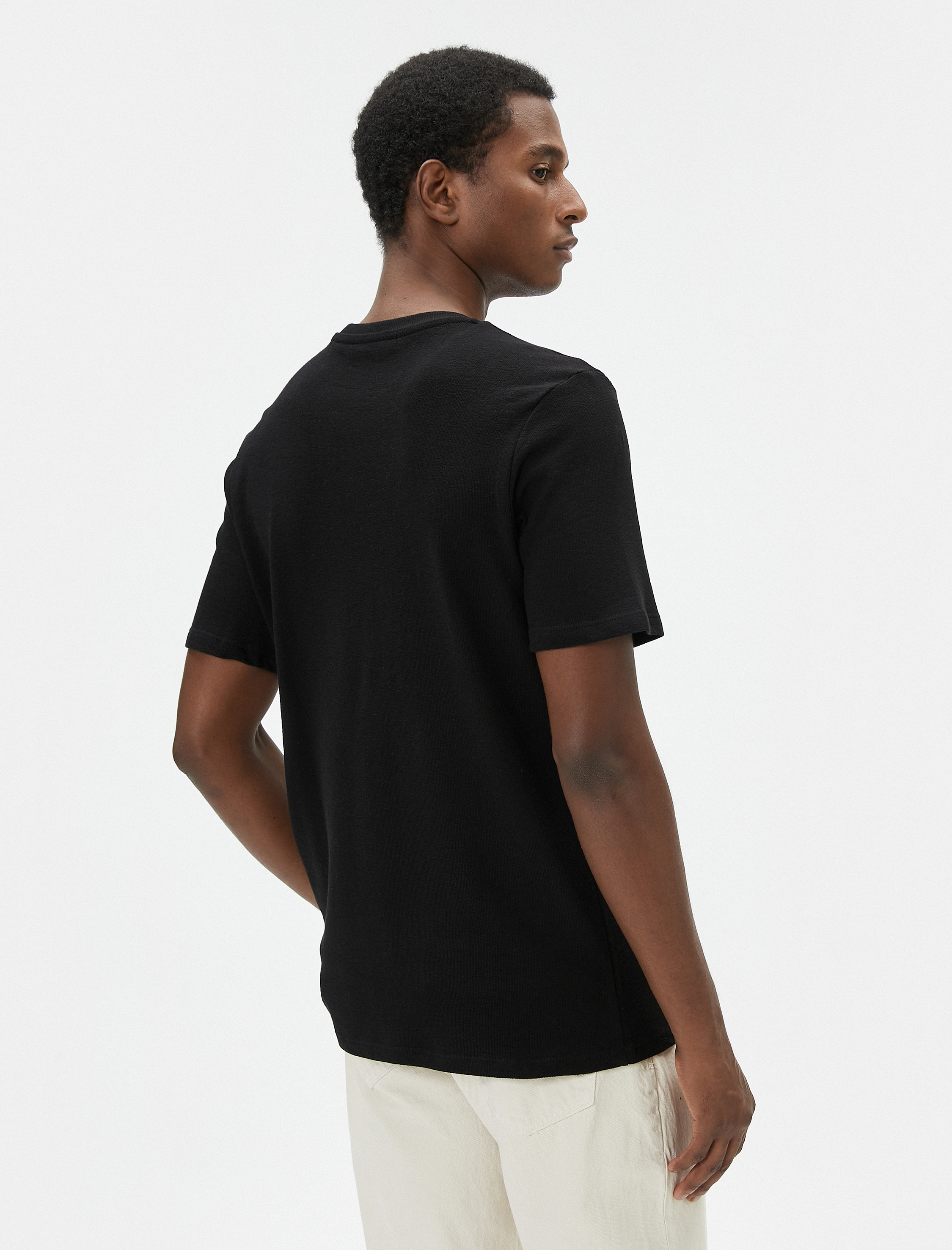   Basic Tişört Dokulu Etiket Baskılı Bisiklet Yaka Kısa Kollu