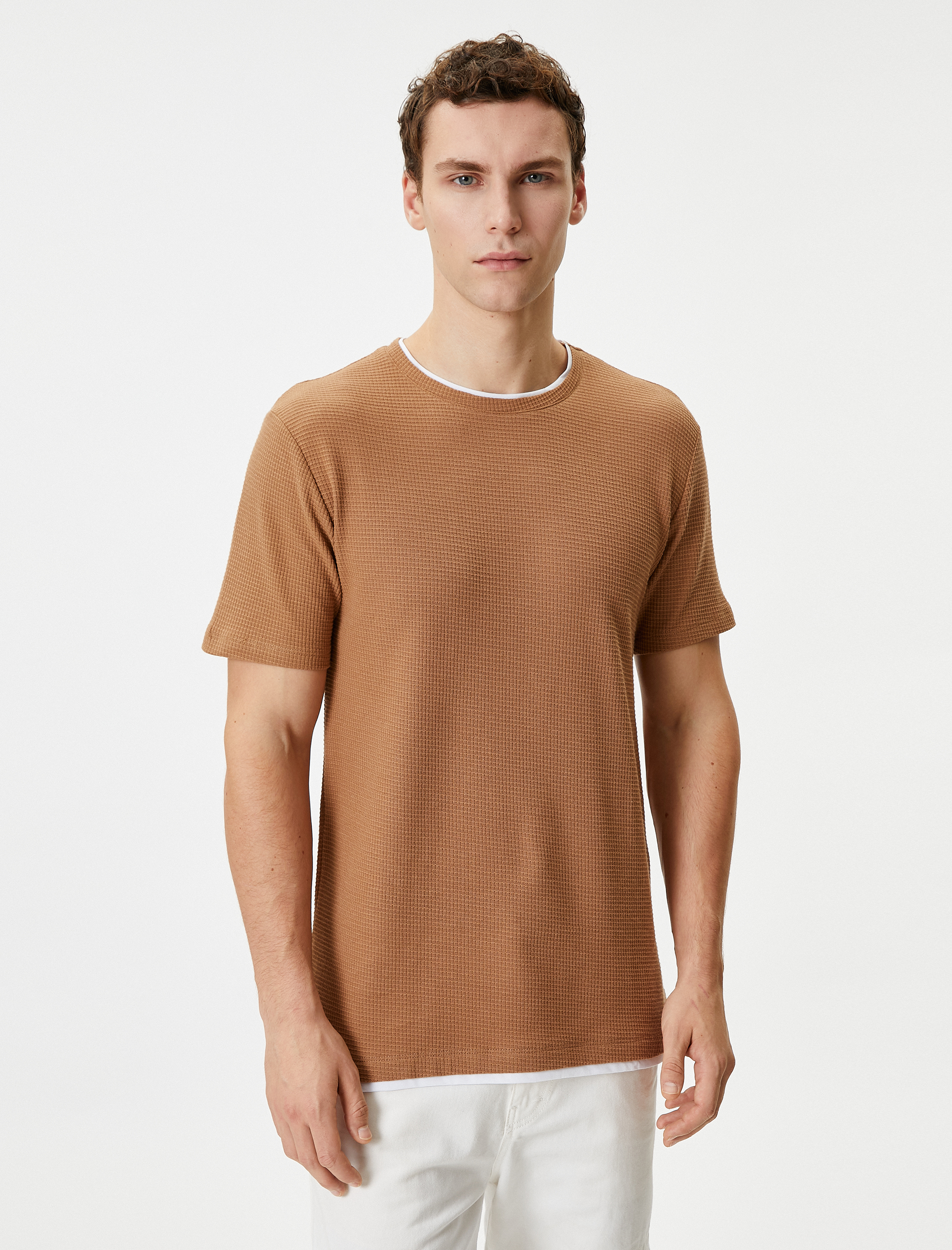   Basic Tişört Kumaş Detaylı Bisiklet Yaka Slim Fit Dokulu