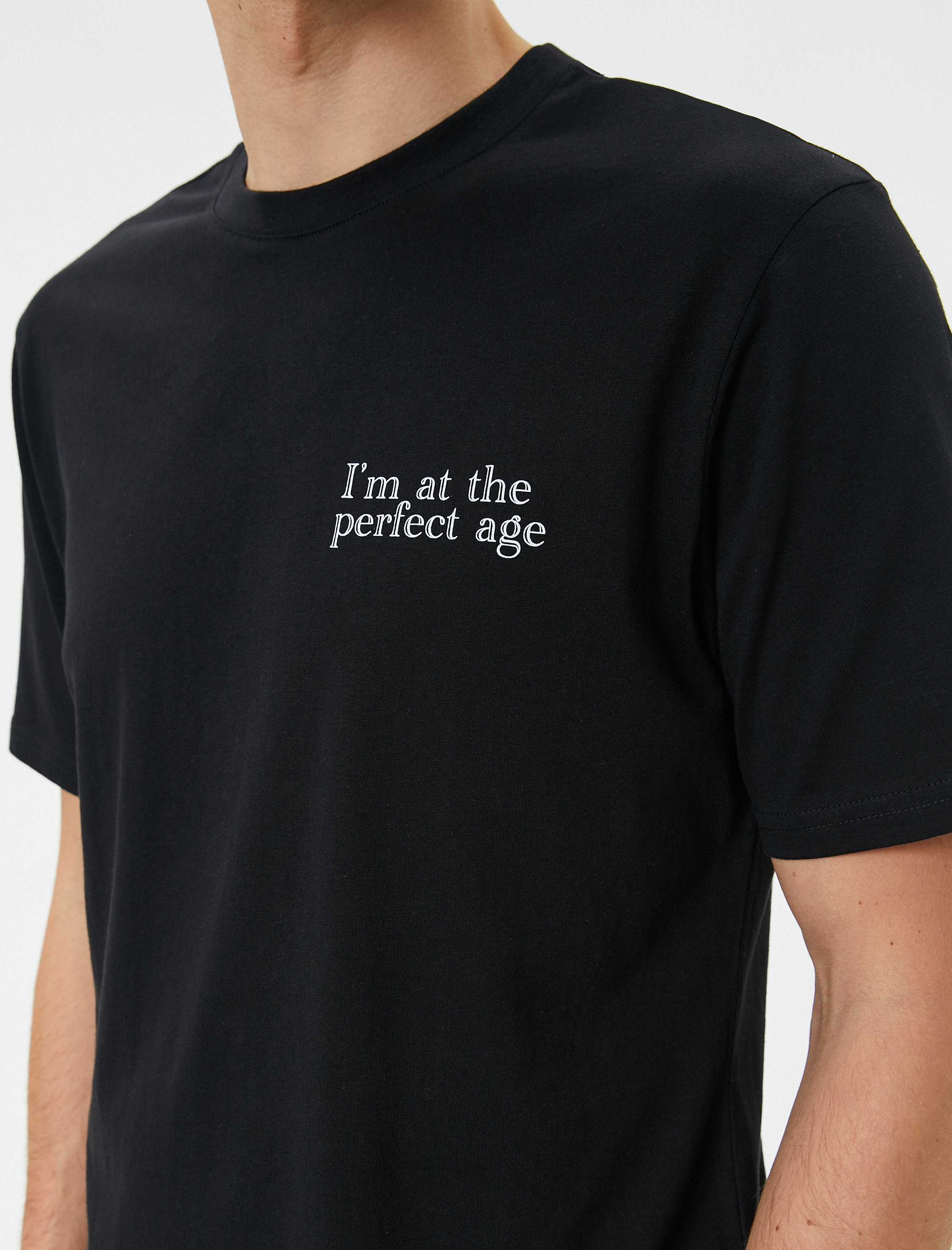   Slogan Baskılı Tişört Slim Fit Bisiklet Yaka Kısa Kollu