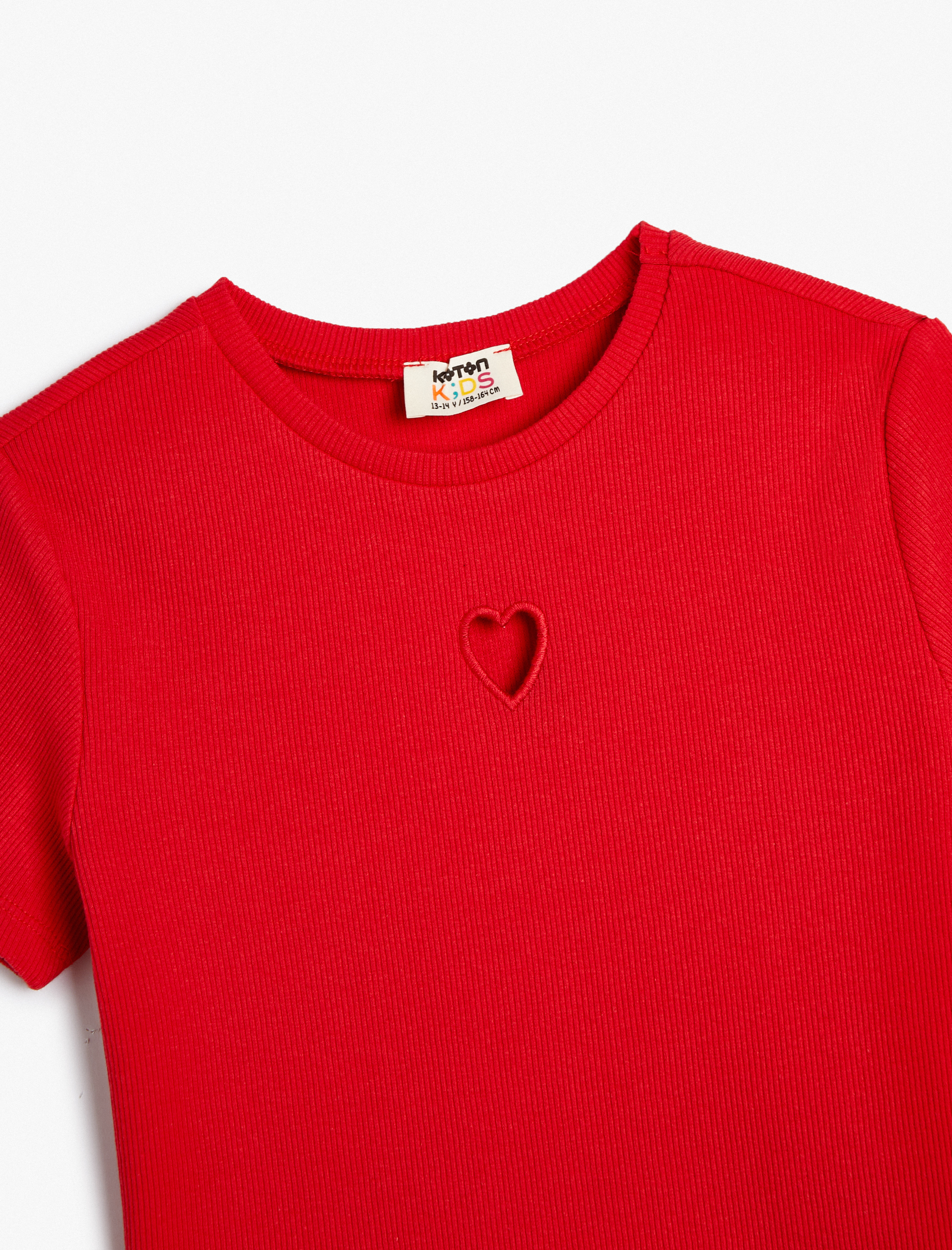  Kız Çocuk Tişört Kısa Kollu Bisiklet Yaka Kalp Pencere Detaylı Kaşkorse