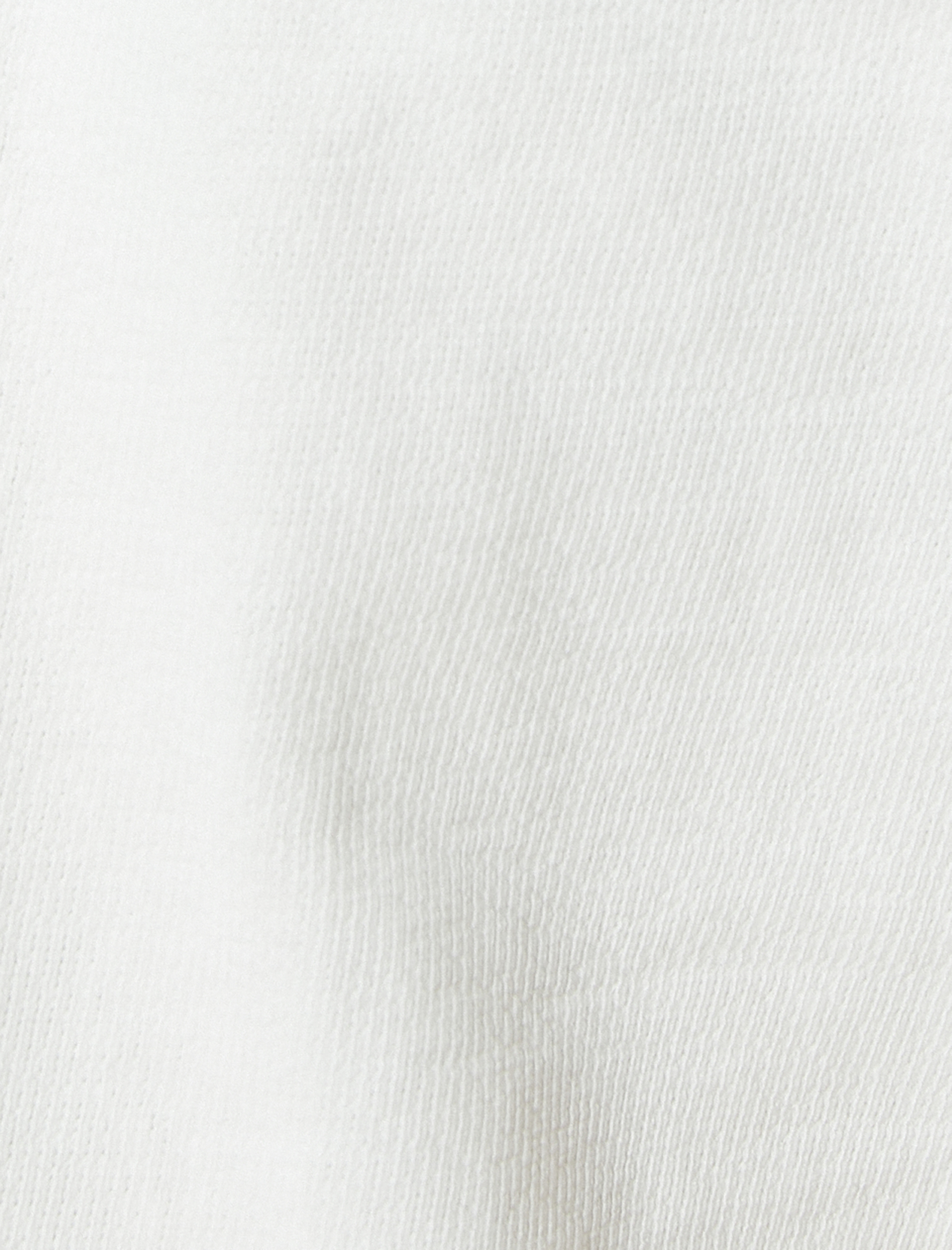   Bisiklet Yaka Dokulu Kumaş Tişört Nakışlı Kısa Kollu