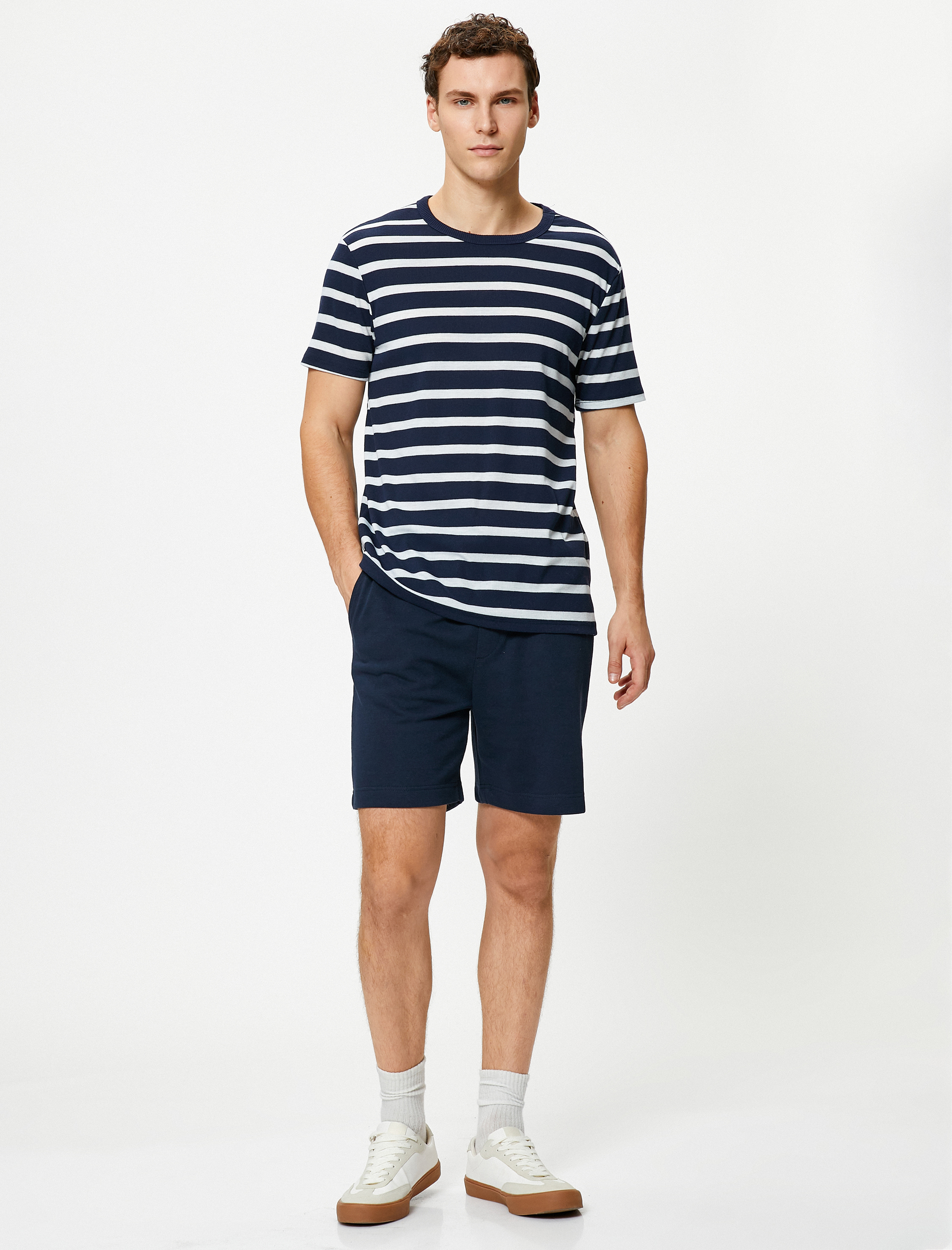   Basic Dokuma Şort Beli Bağcıklı Cep Detaylı