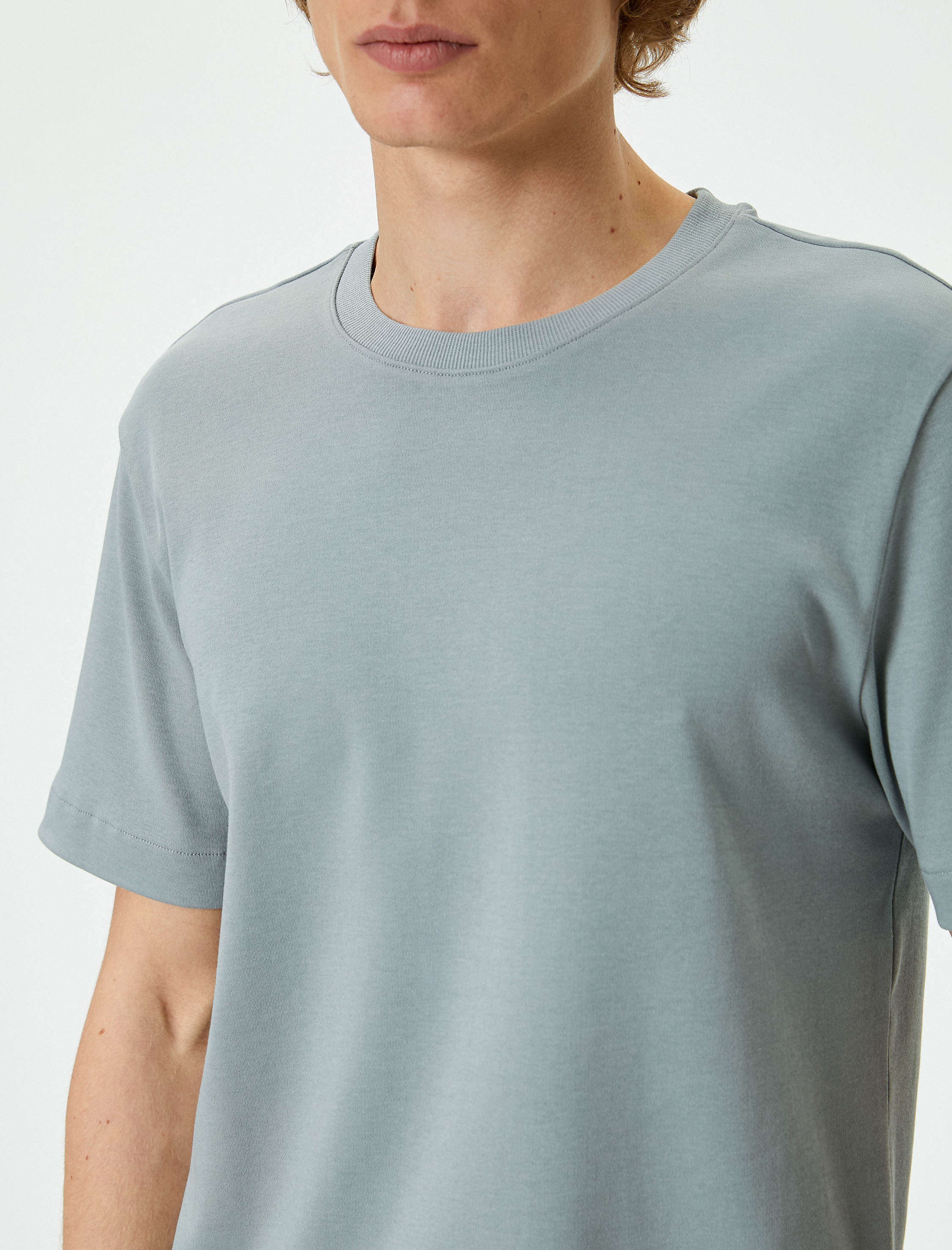   Basic Tişört Bisiklet Yaka Kısa Kollu Pamuklu