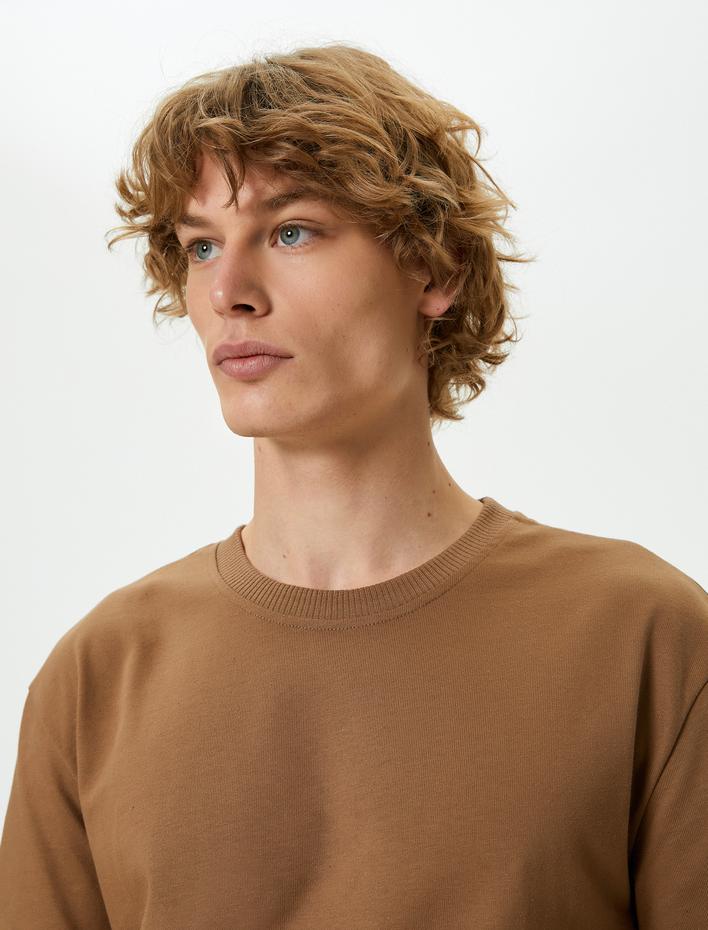  Basic Tişört Bisiklet Yaka Kısa Kollu Pamuklu