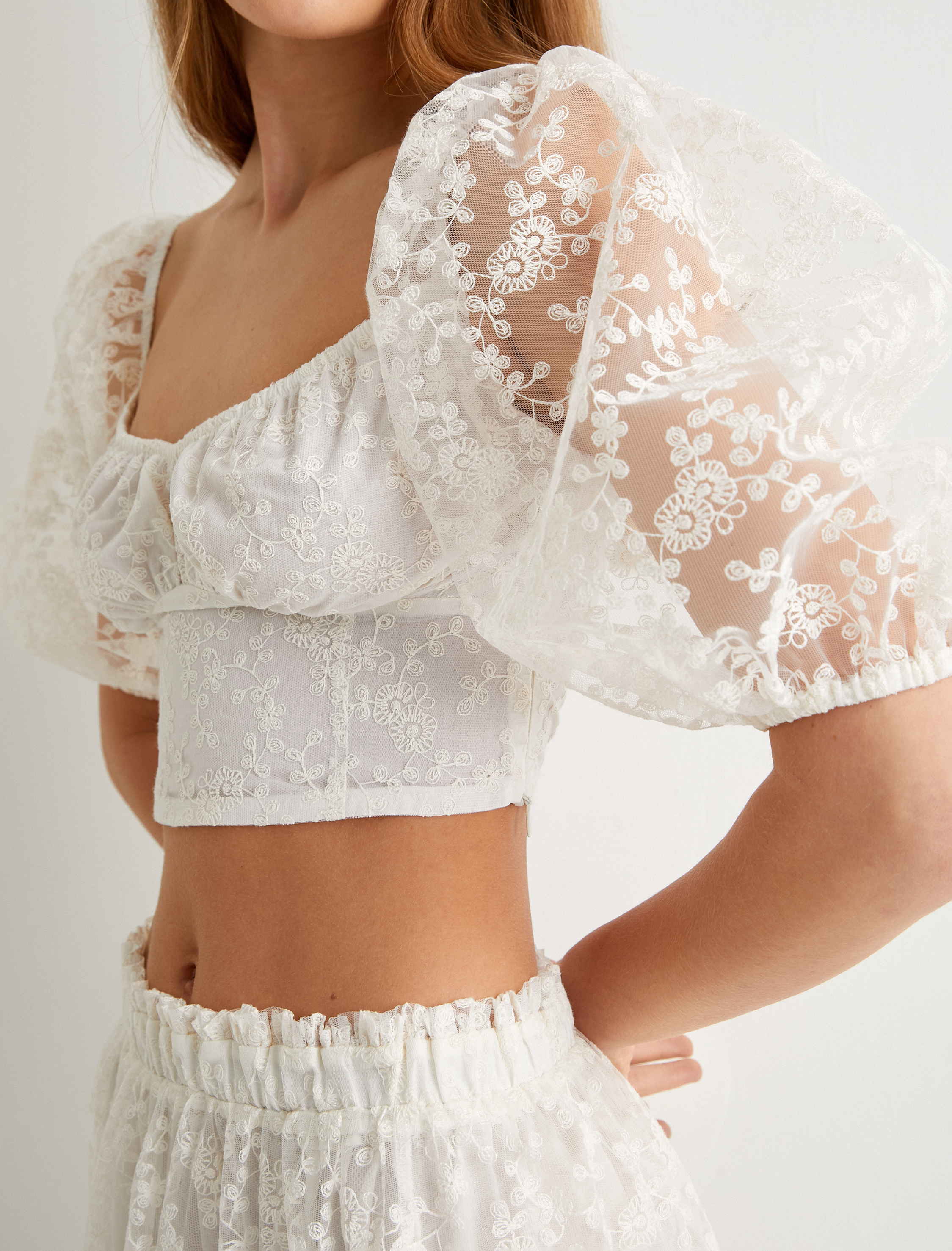   Crop Dantelli Bluz Balon Kollu Kare Yaka