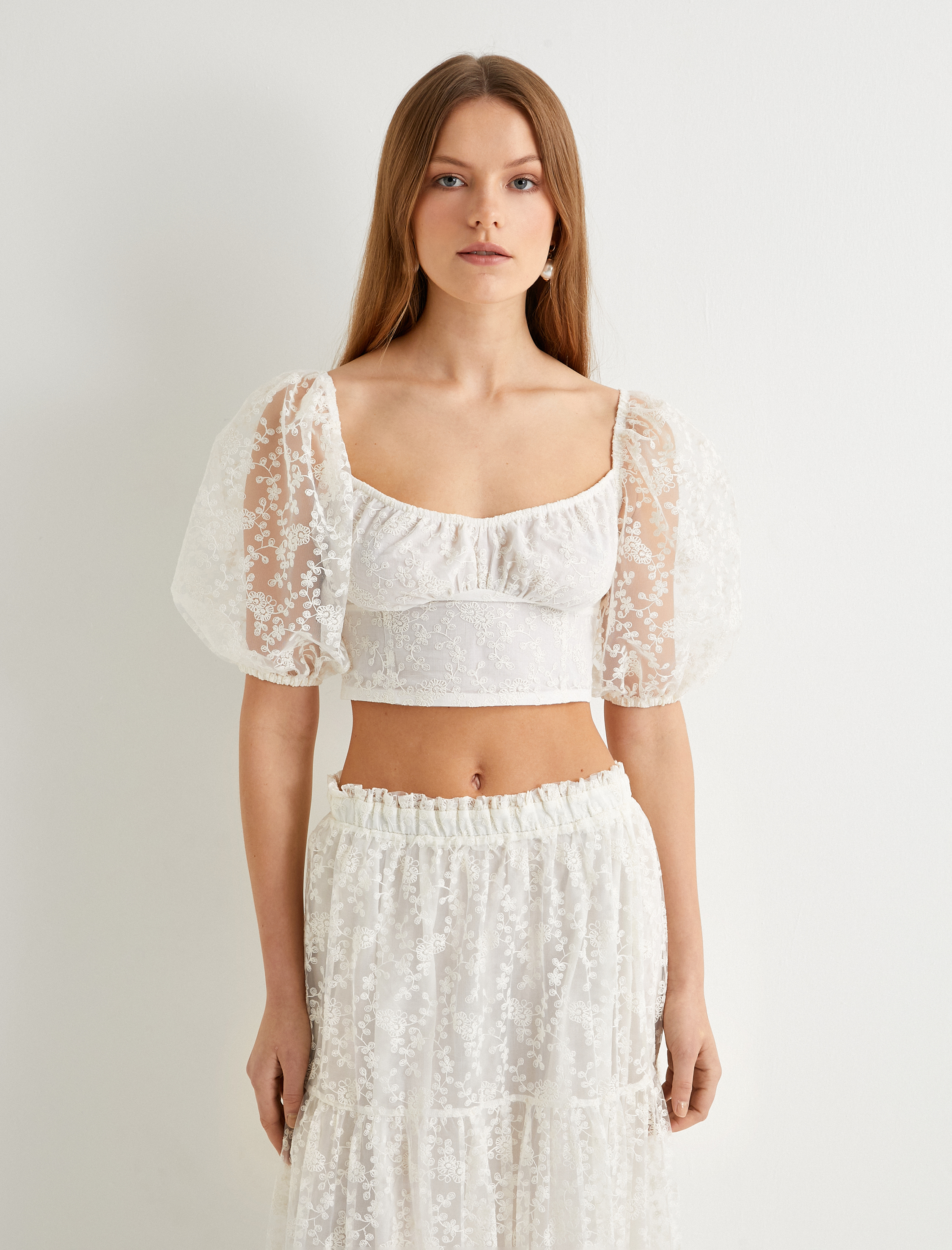   Crop Dantelli Bluz Balon Kollu Kare Yaka