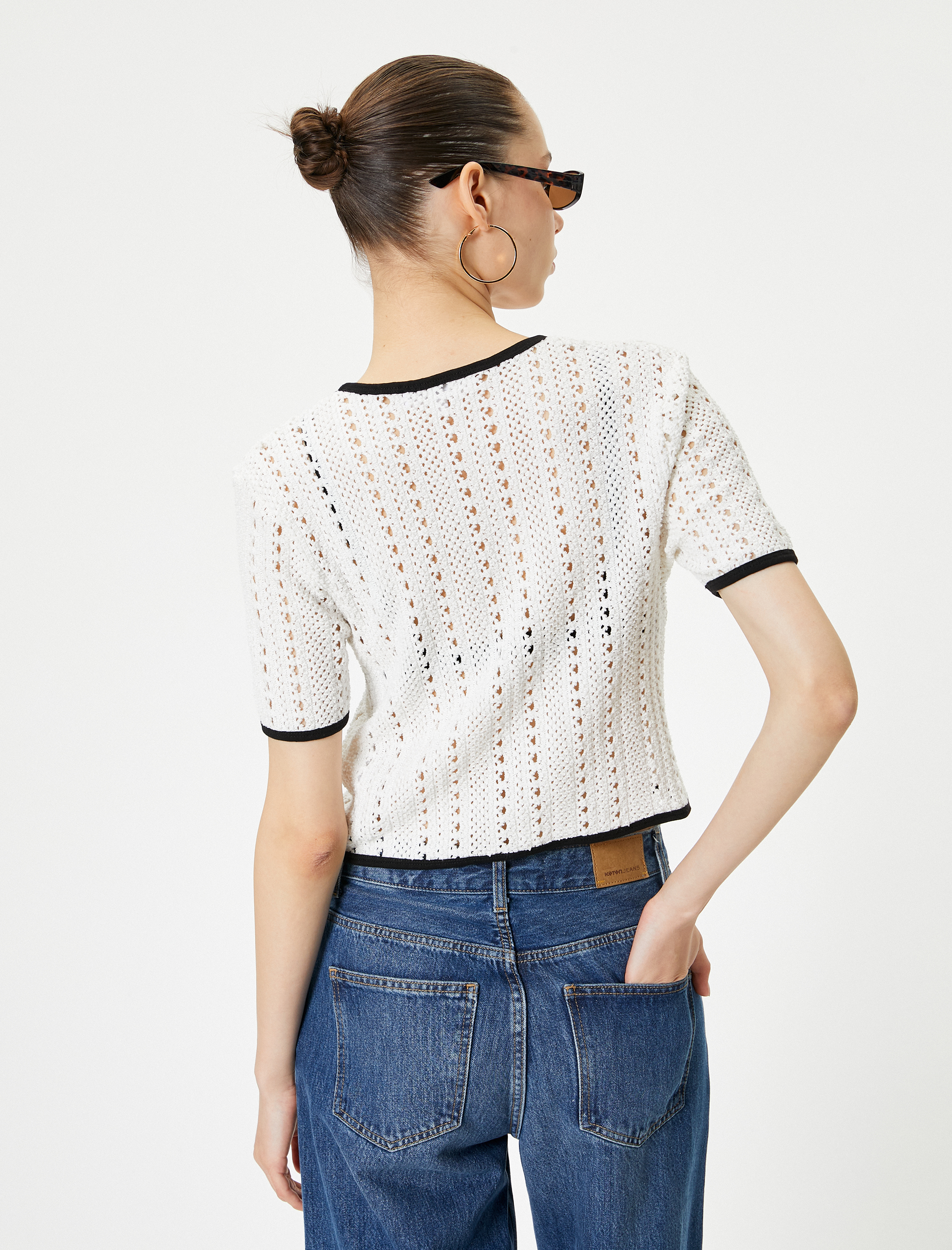   Ajurlu Kroşe Bluz Düğmeli Kısa Kollu Yuvarlak Yaka