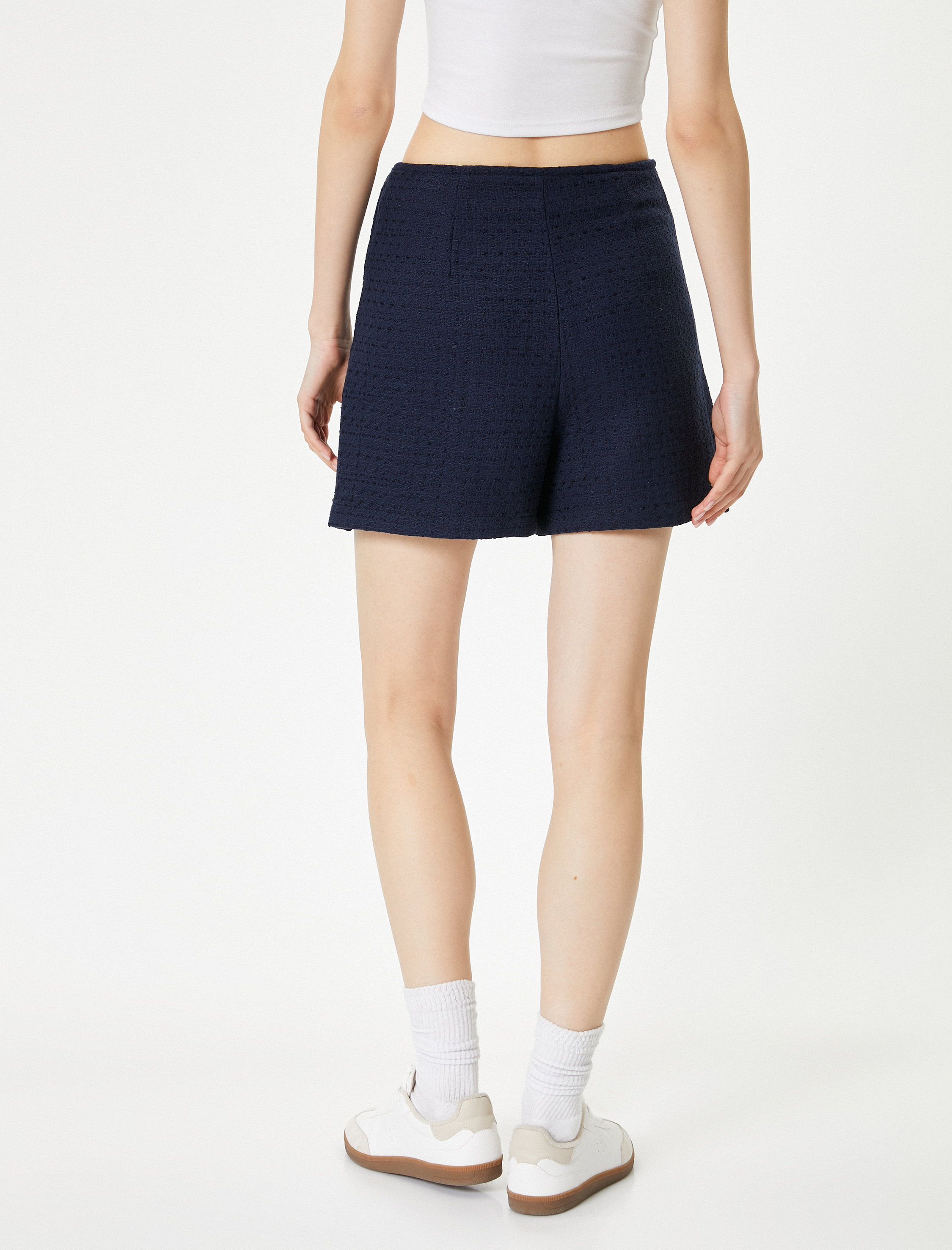   Mini Tüvit Etek Düğme Detaylı A Kesim