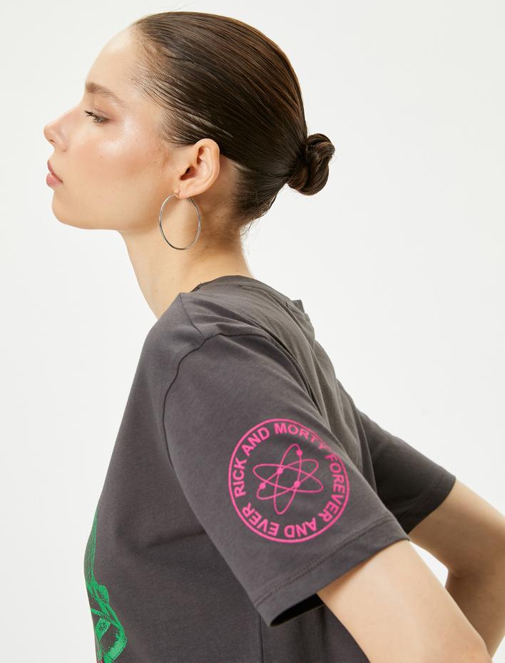  Rick and Morty Tişört Lisanslı Kısa Kollu Bisiklet Yaka Rahat Kalıp