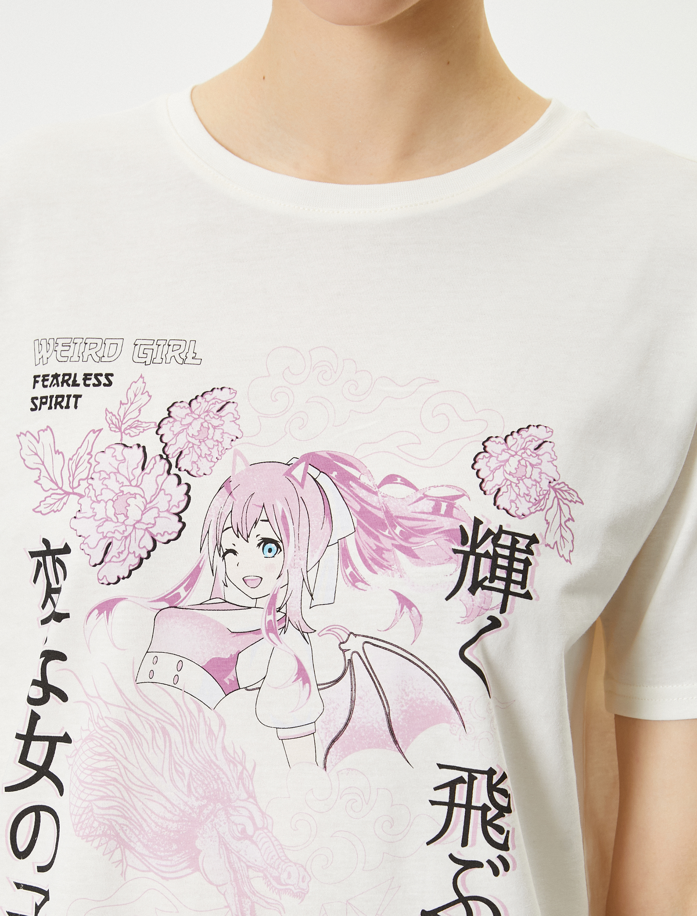   Anime Tişört Kısa Kollu Bisiklet Yaka Rahat Kalıp