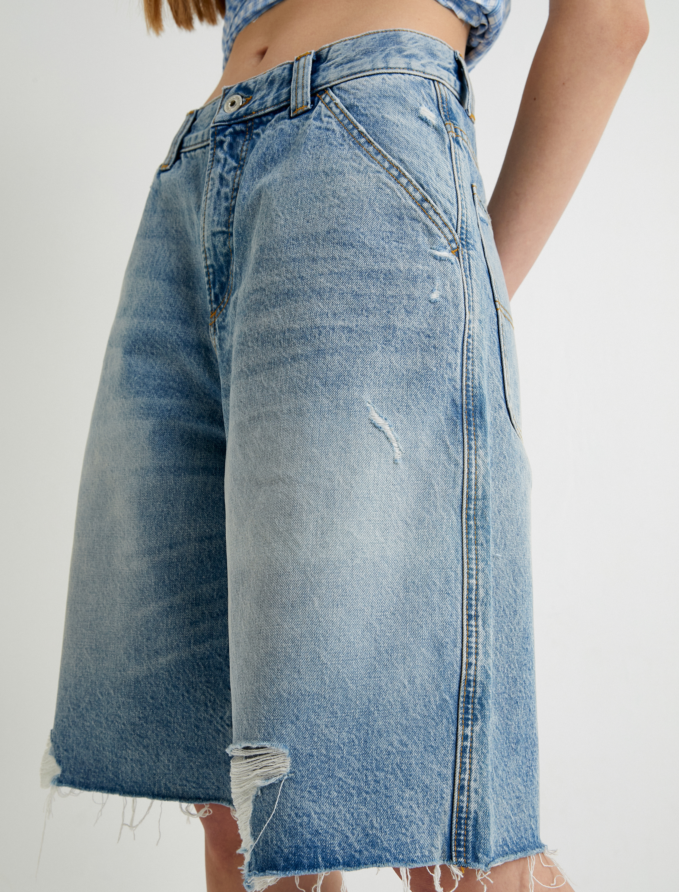   Kot Bermuda Şort Bol Kalıp Yıpratılmış Kesik Paça Cepli