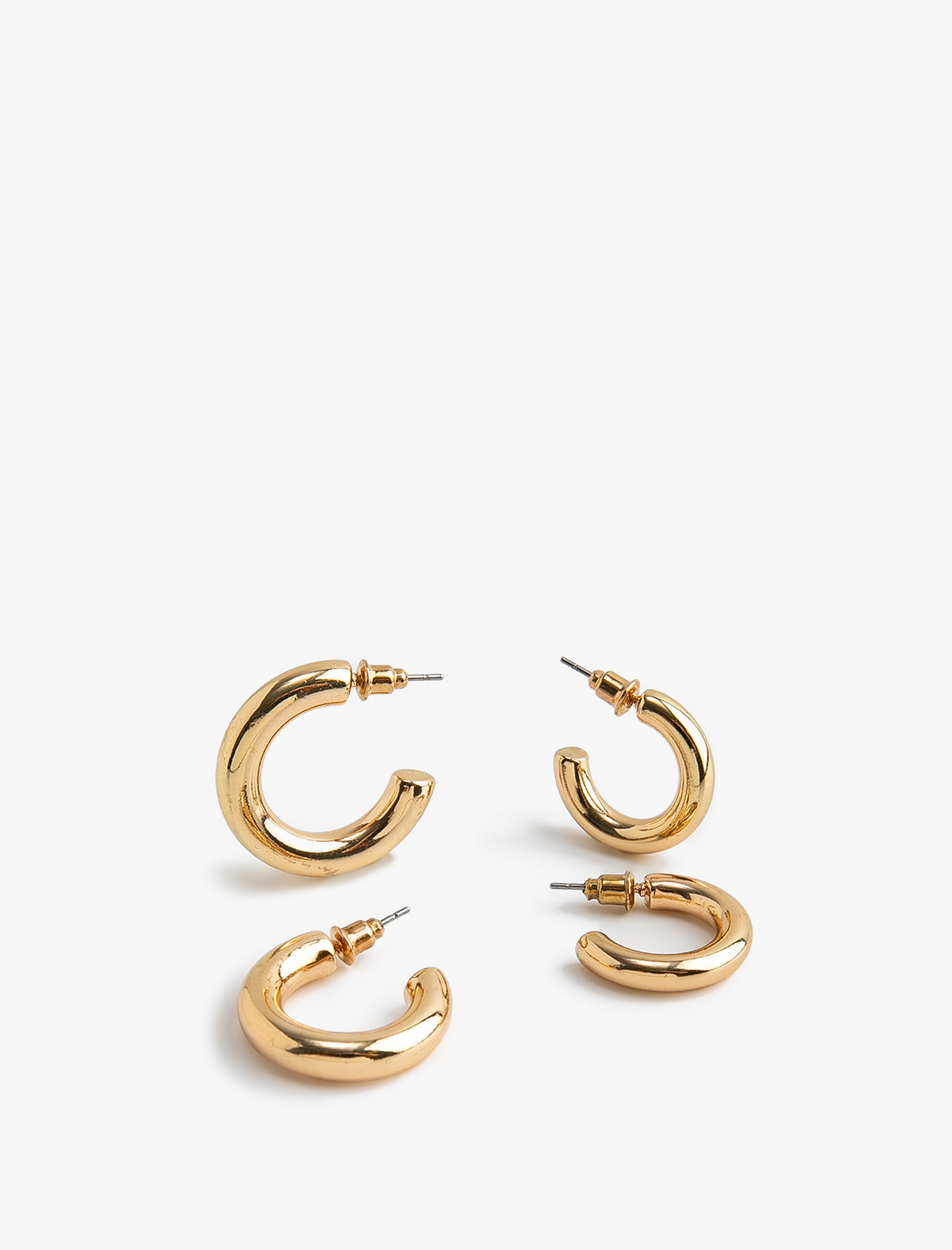  Kadın 2'li Çelik Halka Küpe Seti