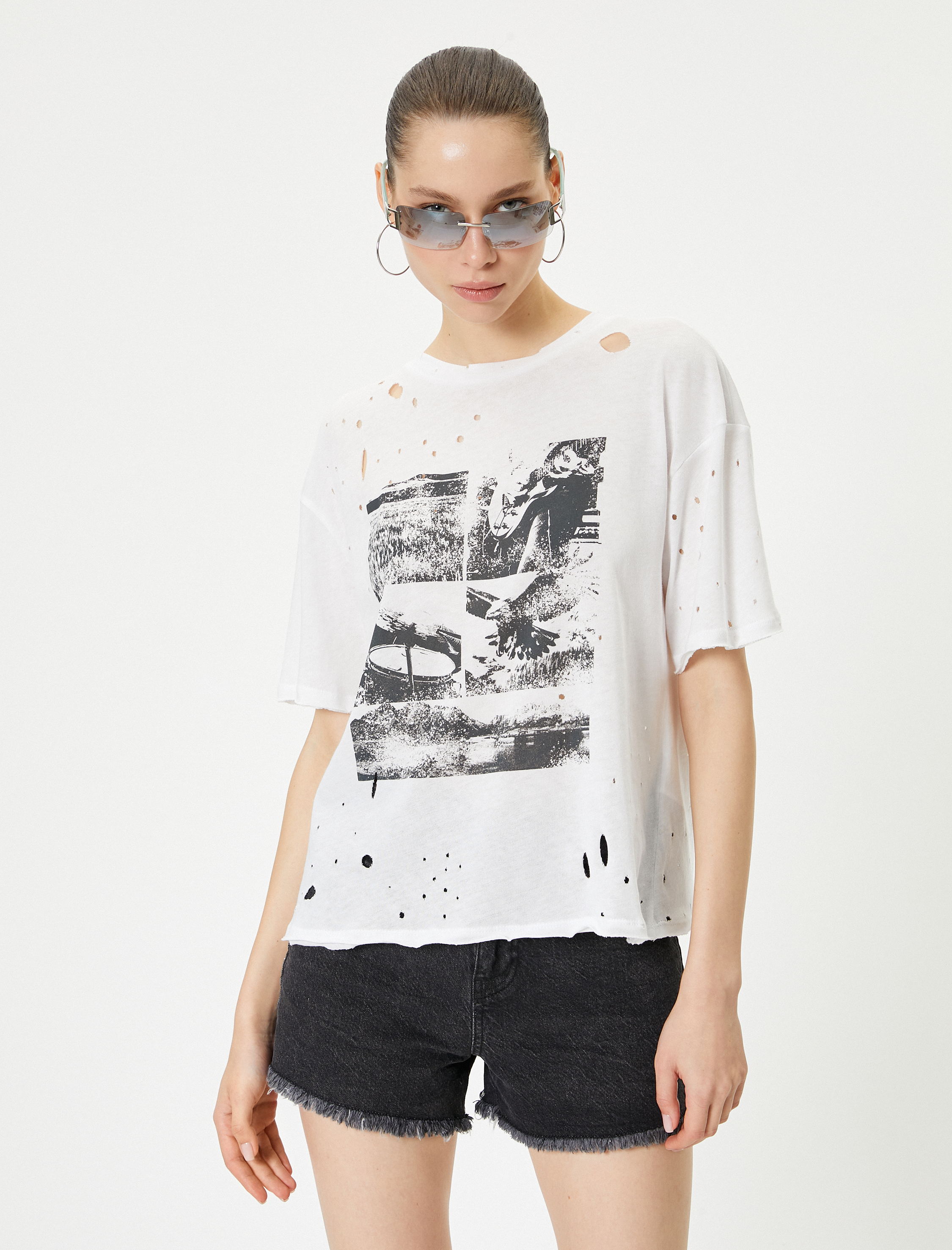   Yırtık Tişört Baskılı Kısa Kollu Bisiklet Yaka Pamuklu Rahat Kalıp