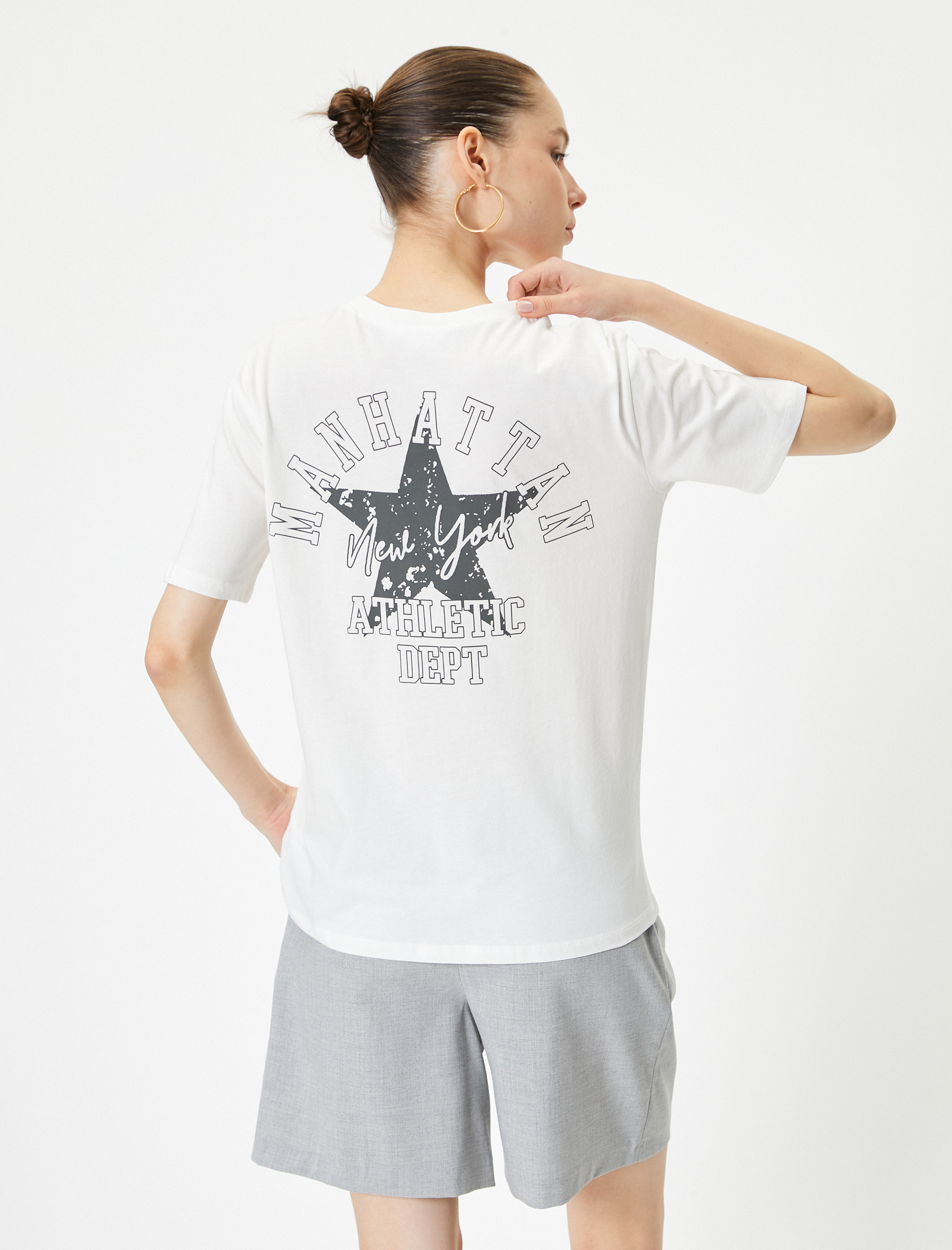   Arkası Baskılı Tişört Kısa Kollu Bisiklet Yaka Pamuklu Rahat Kalıp