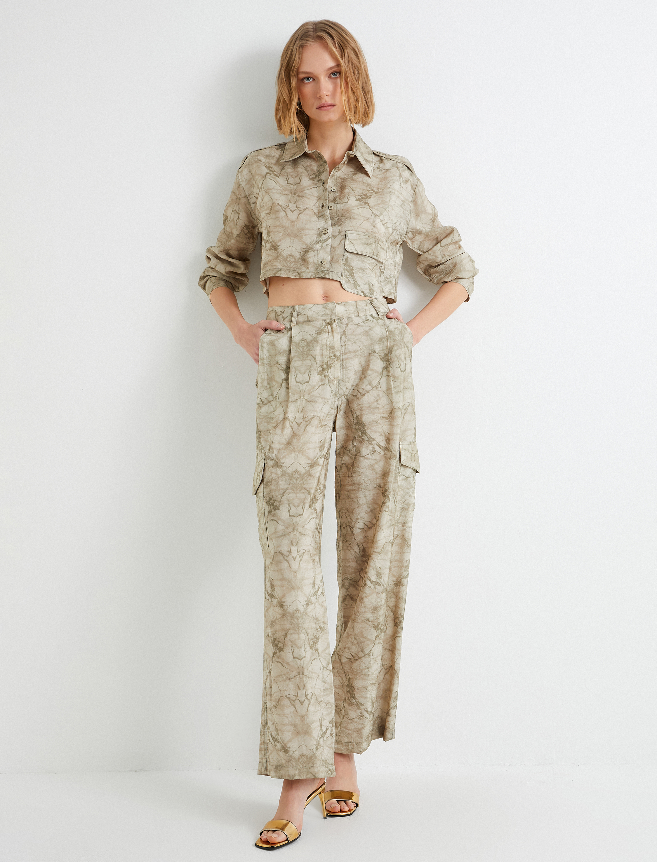   Crop Gömlek Kargo Cepli Uzun Kollu Viskon