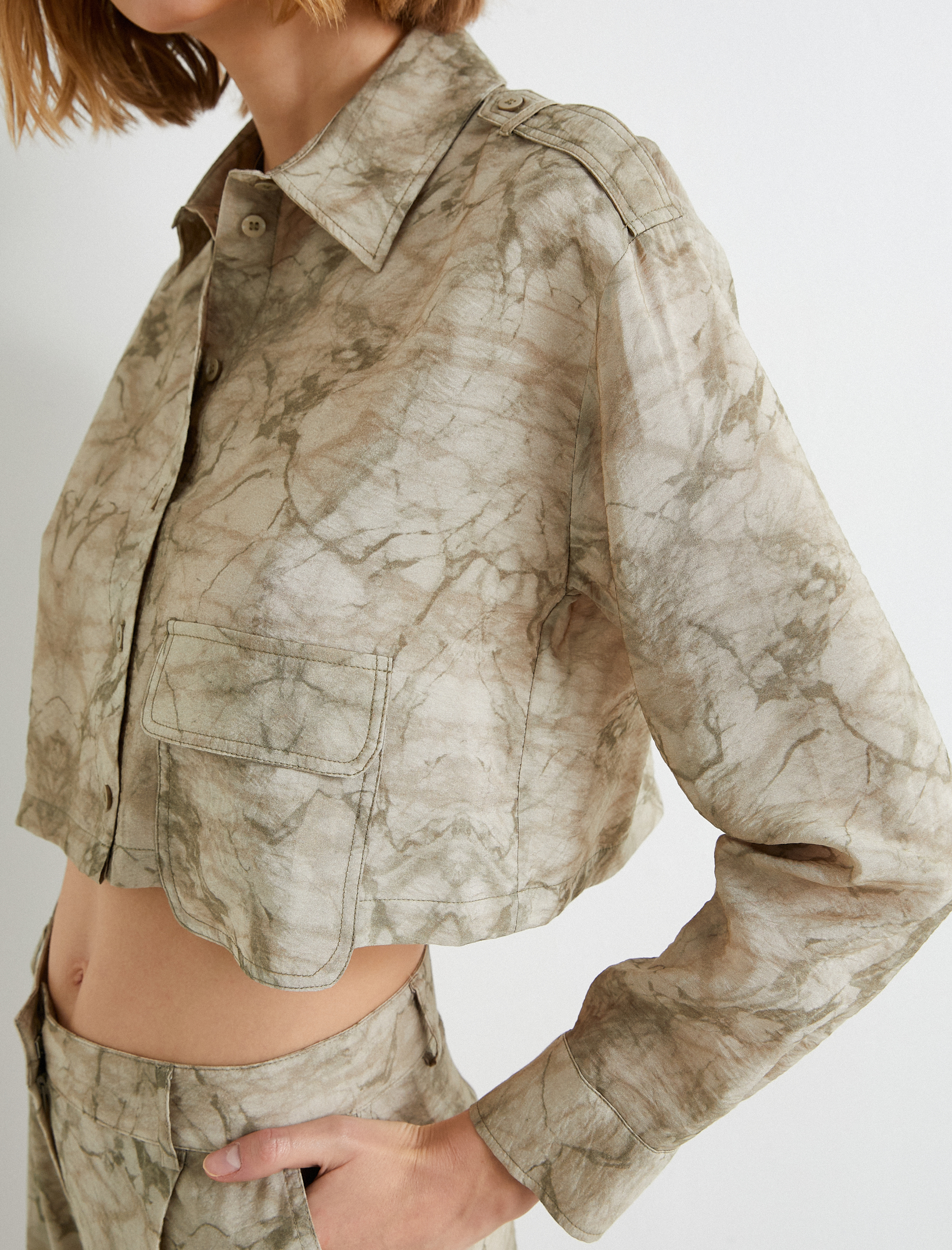   Crop Gömlek Kargo Cepli Uzun Kollu Viskon