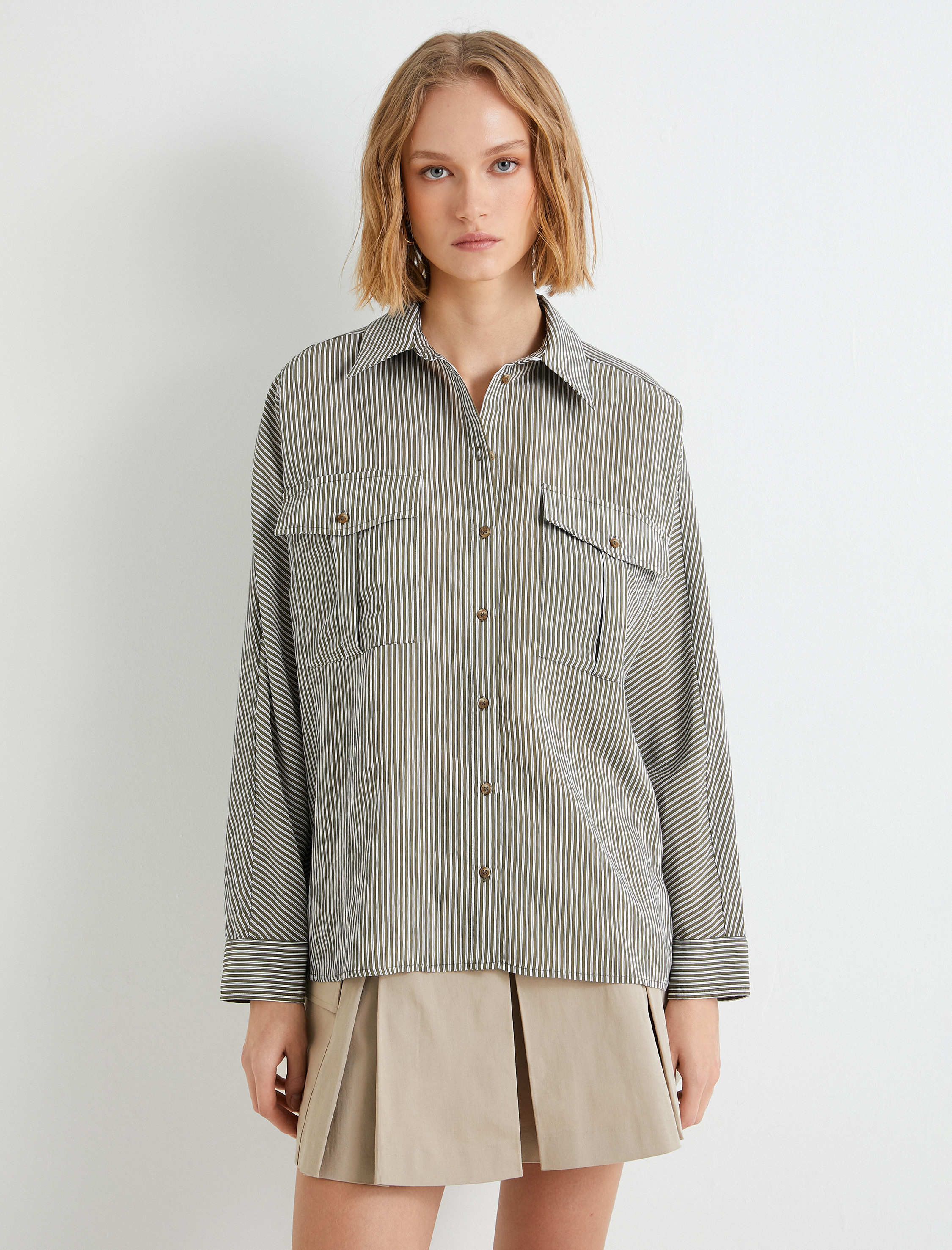   Oversize Gömlek Uzun Kollu Düğmeli Cepli Viskon Karışımlı