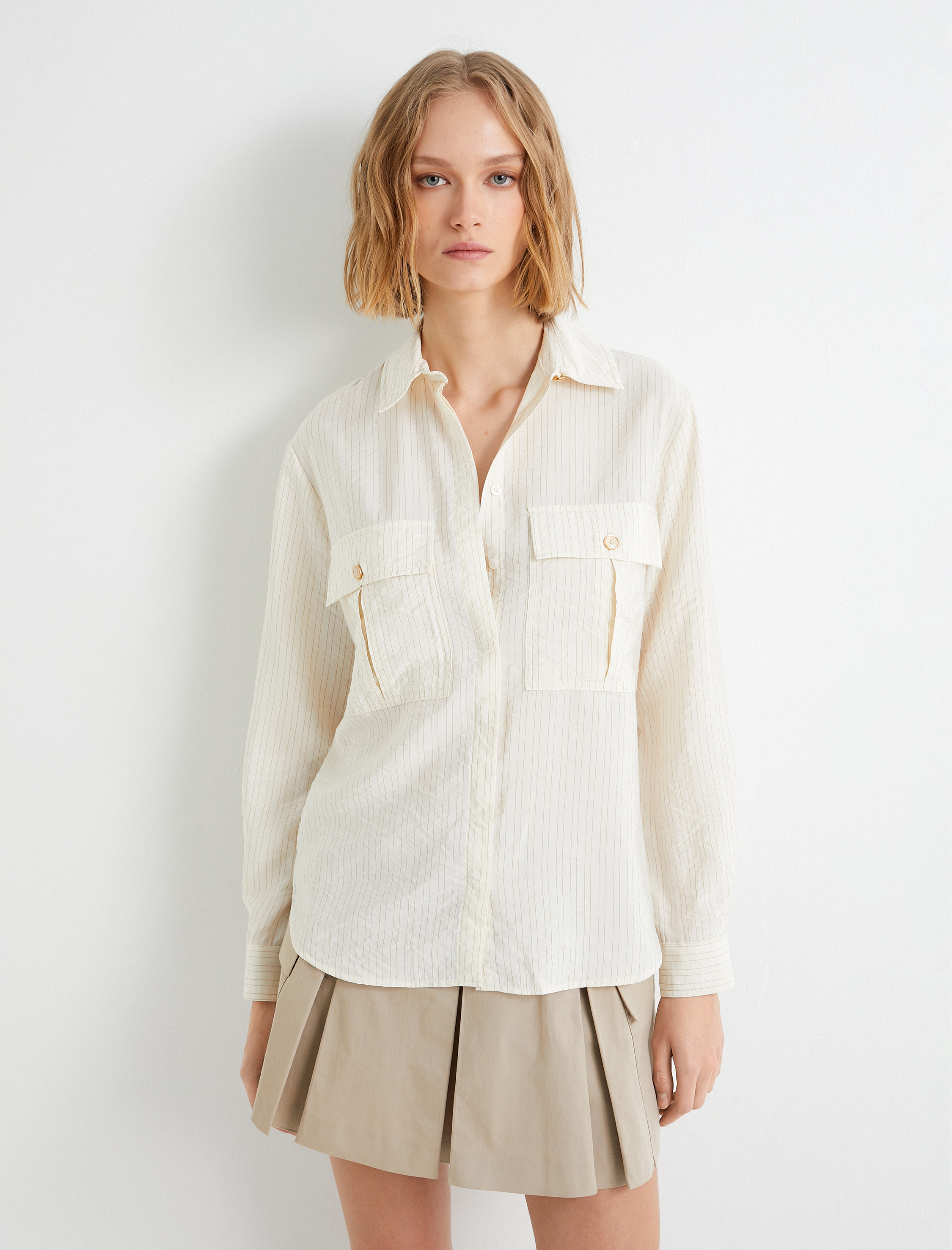   Uzun Kollu Gömlek Cepli Düğmeli Viskon Karışımlı