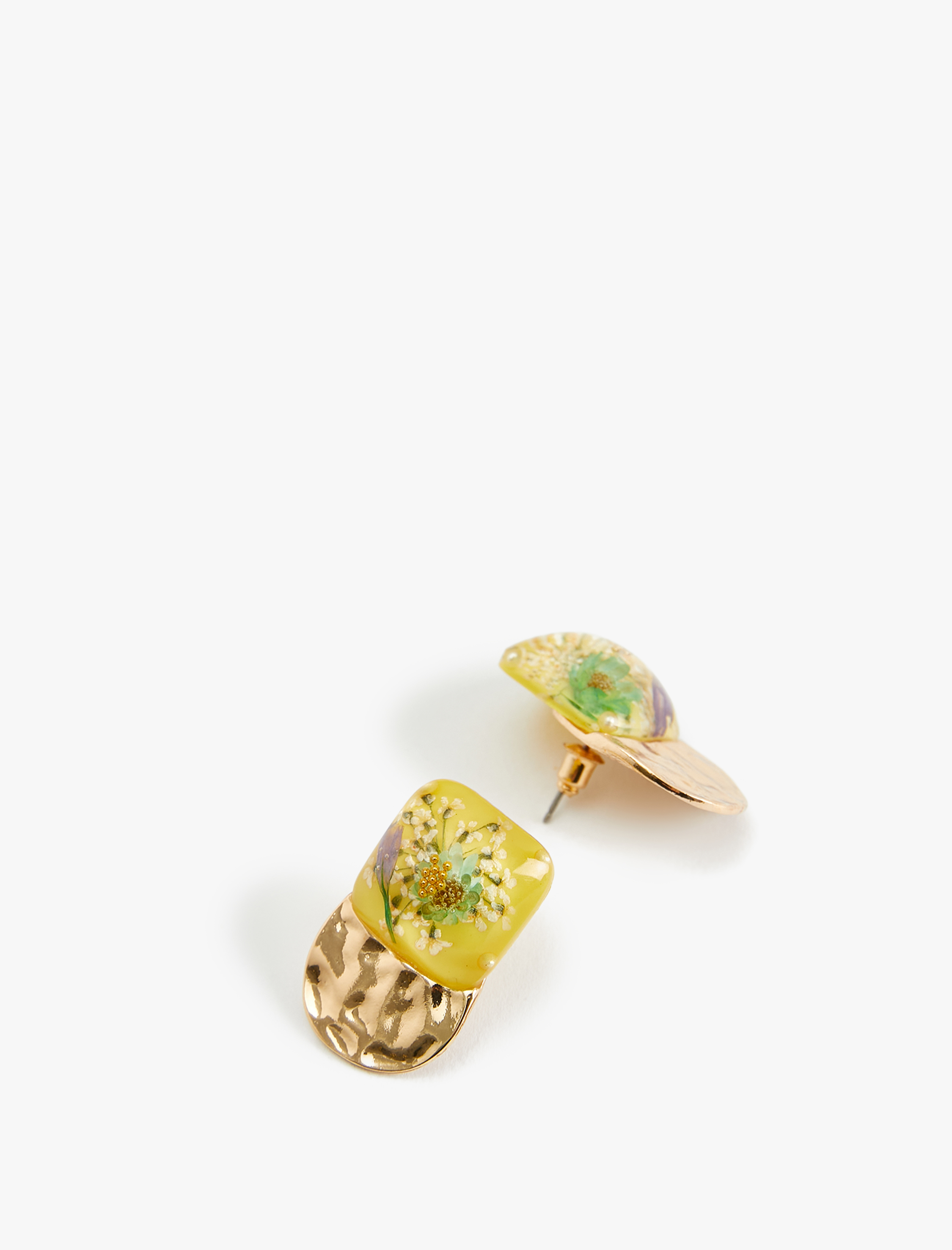  Kadın Çiçekli Küpe Orta Boy