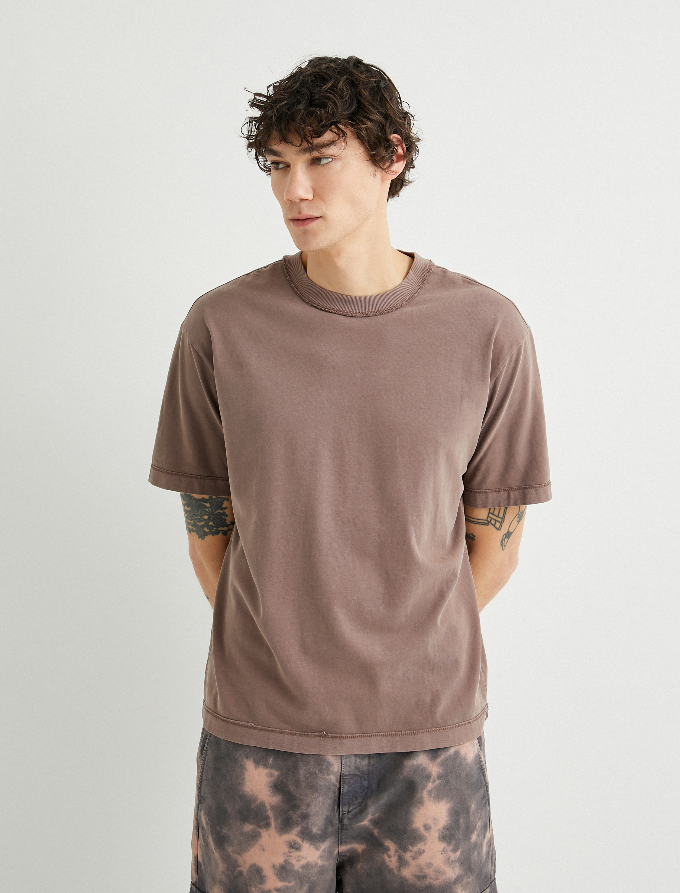   Oversize Yıkamalı Tişört Dikiş Detaylı Bisiklet Yaka Kısa Kollu