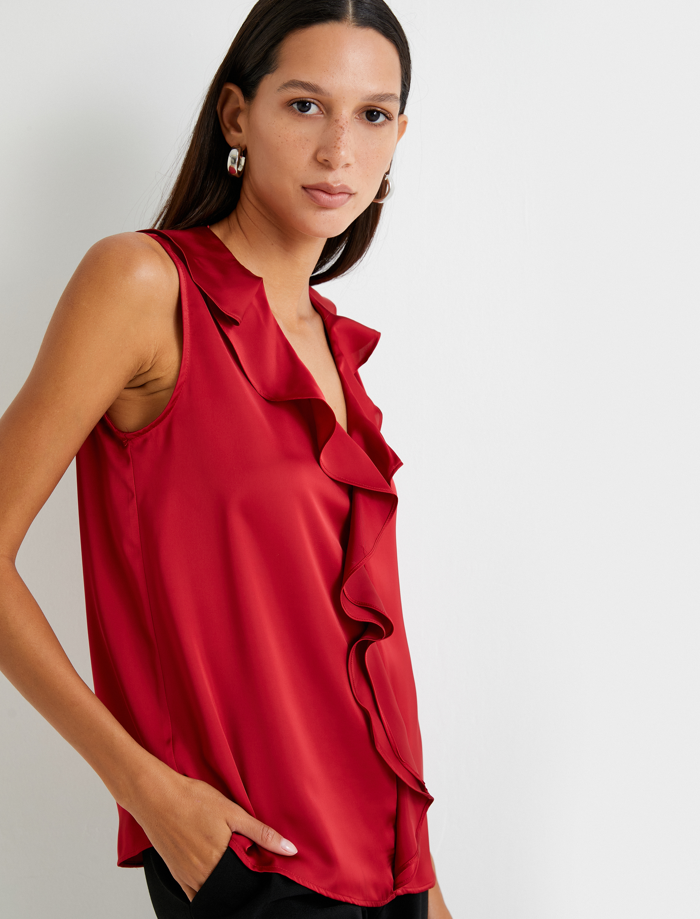   Saten Bluz Kolsuz Fırfırlı V Yaka