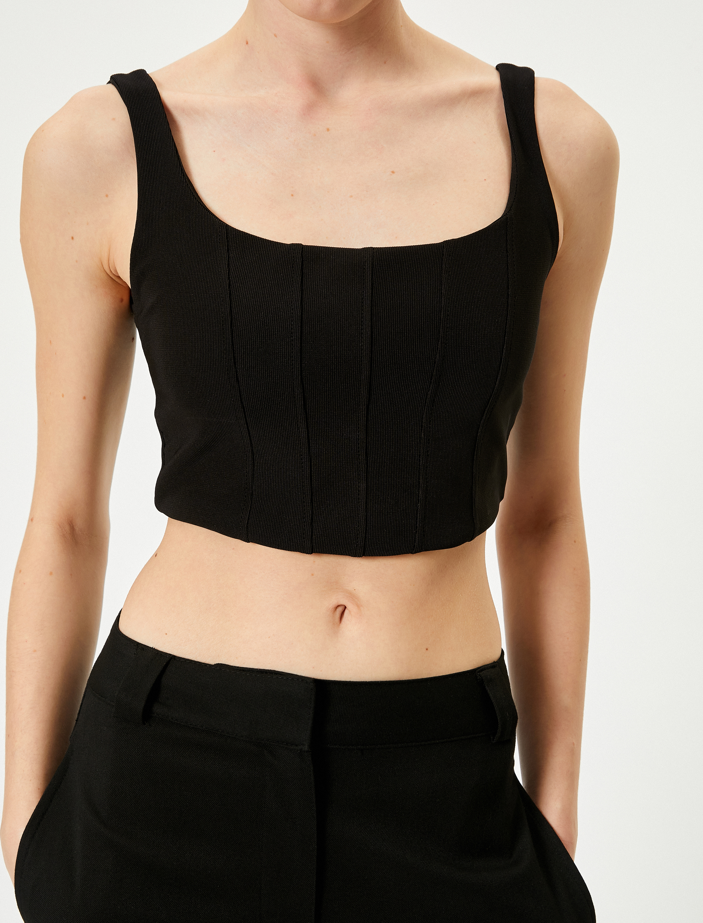   Crop Atlet Korse Görünümlü Kare Yaka Askılı