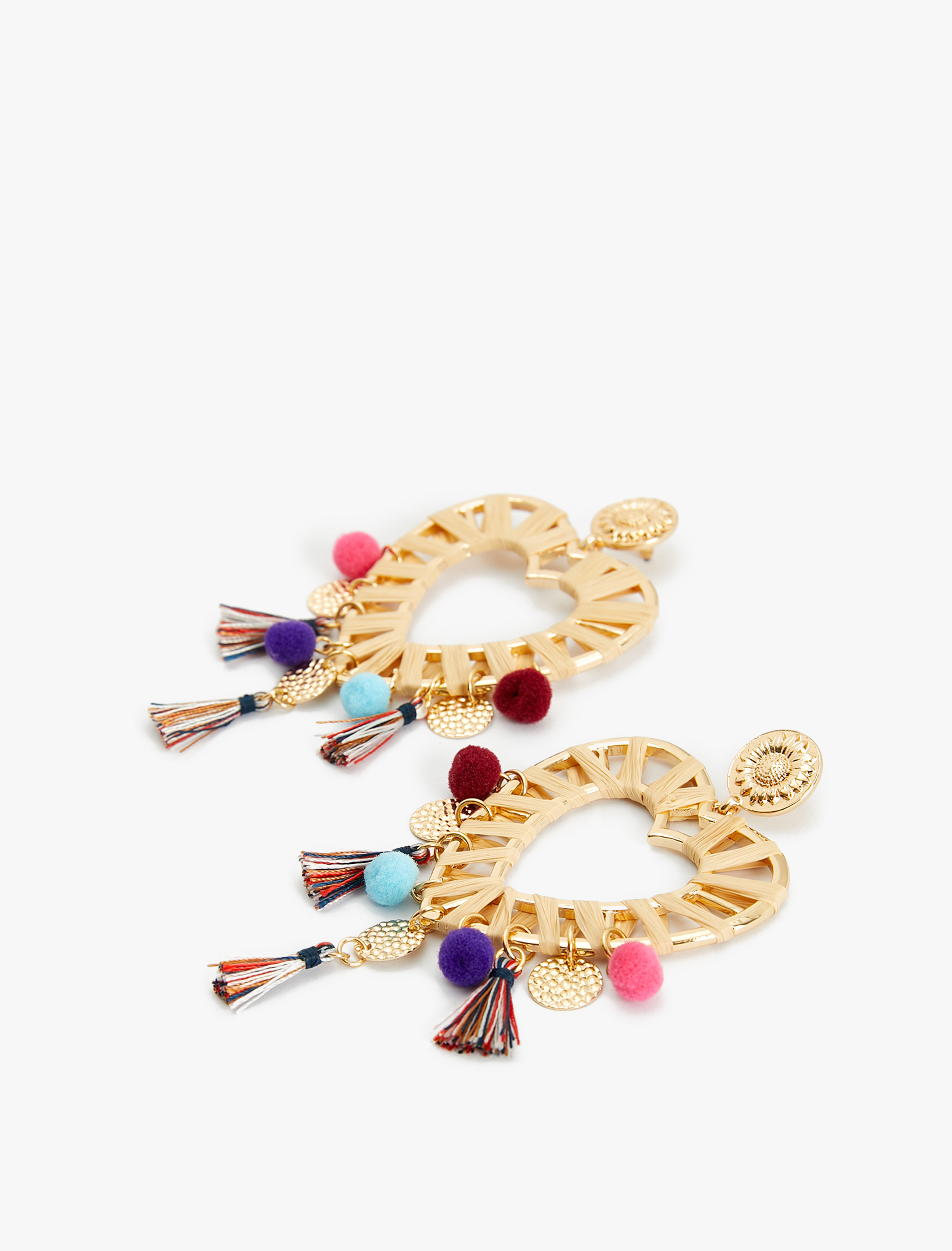  Kadın Sallantılı Charm Detaylı Kalp Küpe