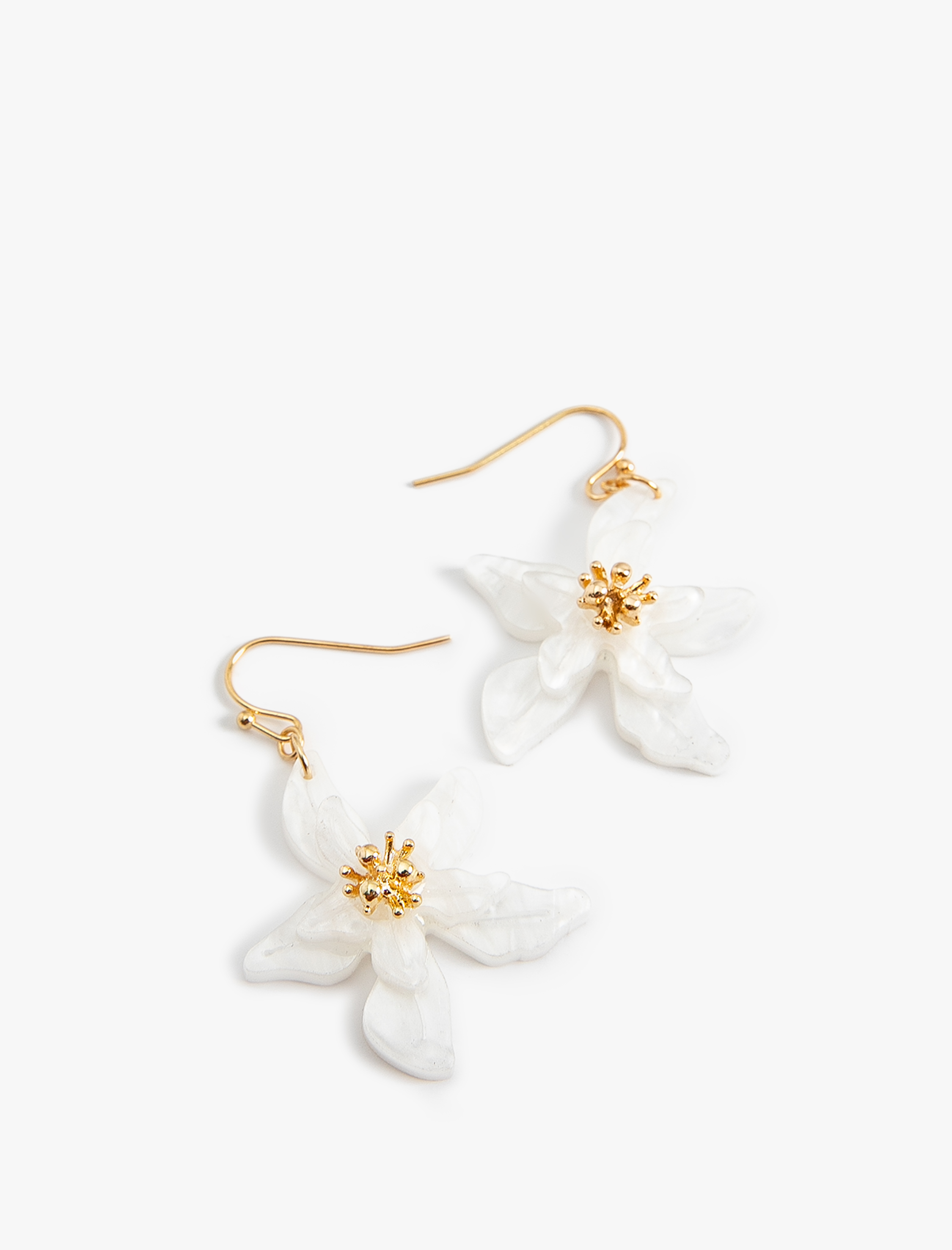  Kadın Çiçekli Küpe Sallantılı