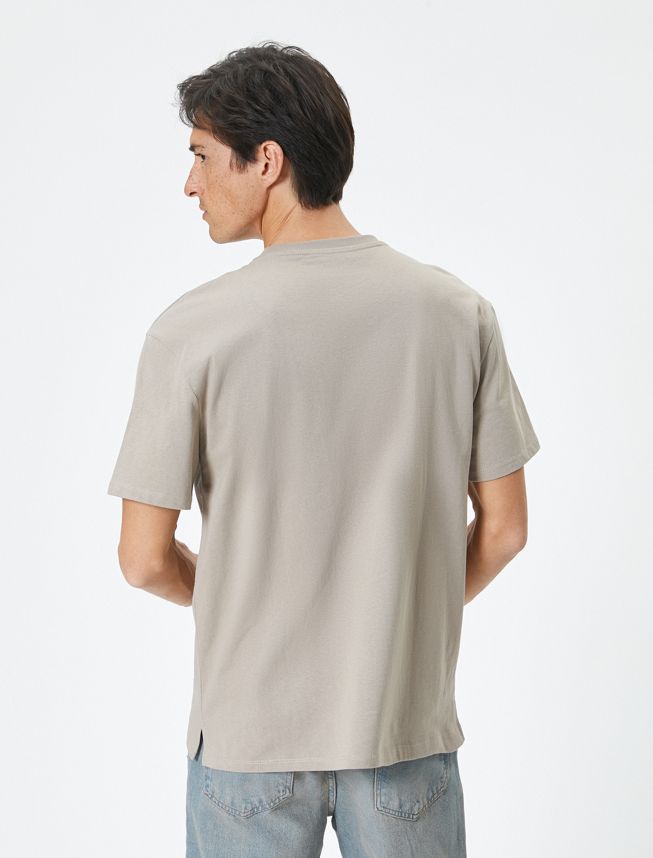 Oversize Tişört Cep Detaylı Bisiklet Yaka Kısa Kollu Pamuklu