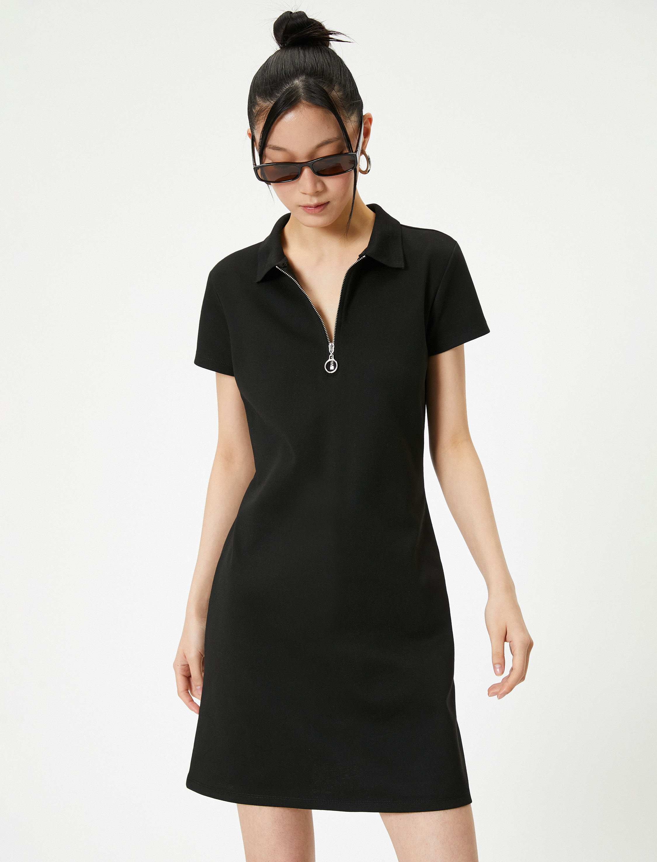   Polo Yaka Mini Elbise Yarım Fermuarlı Kısa Kollu