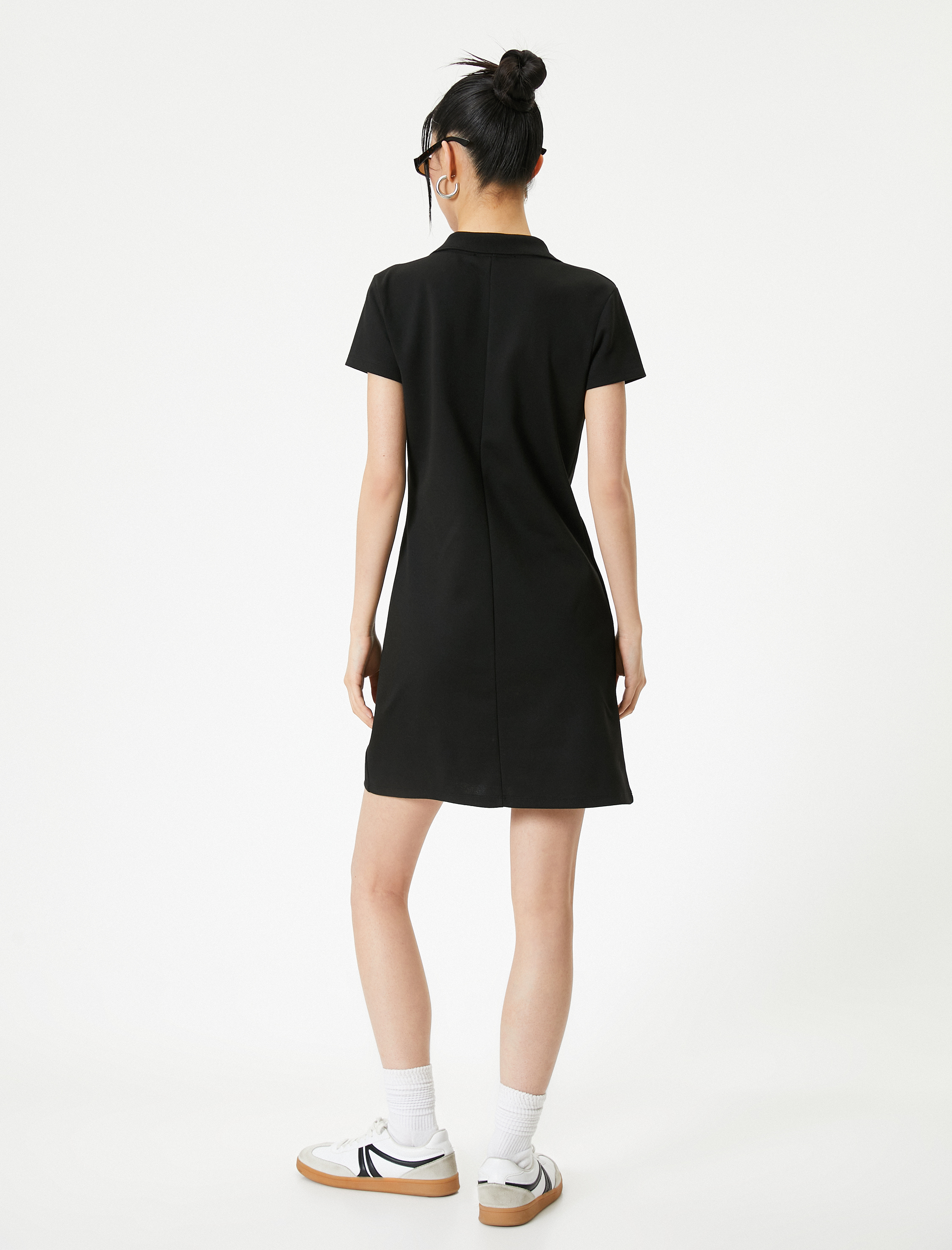   Polo Yaka Mini Elbise Yarım Fermuarlı Kısa Kollu