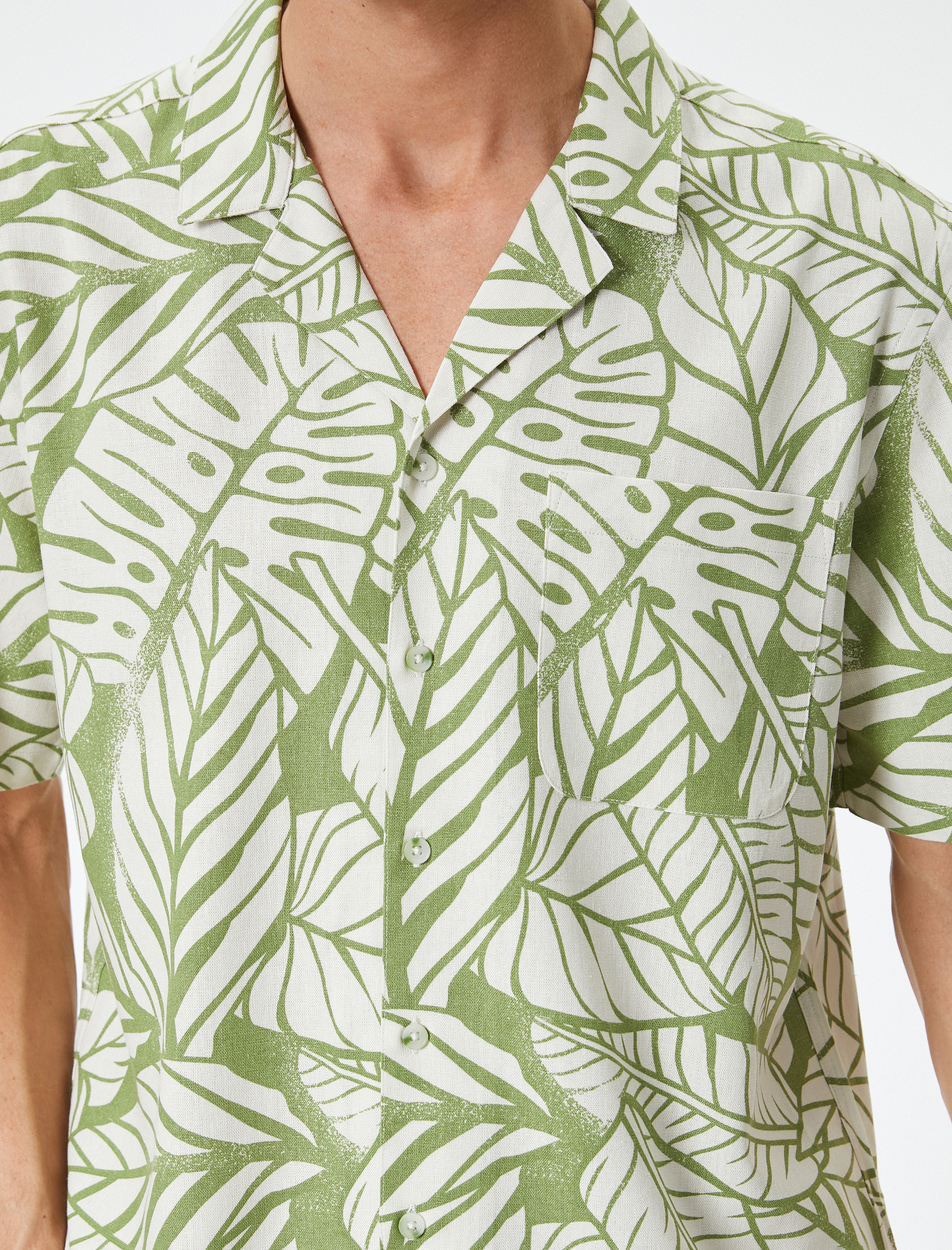   Desenli Gömlek Çiçekli Devrik Yaka Cep Detaylı Keten Karışımlı Regular Fit