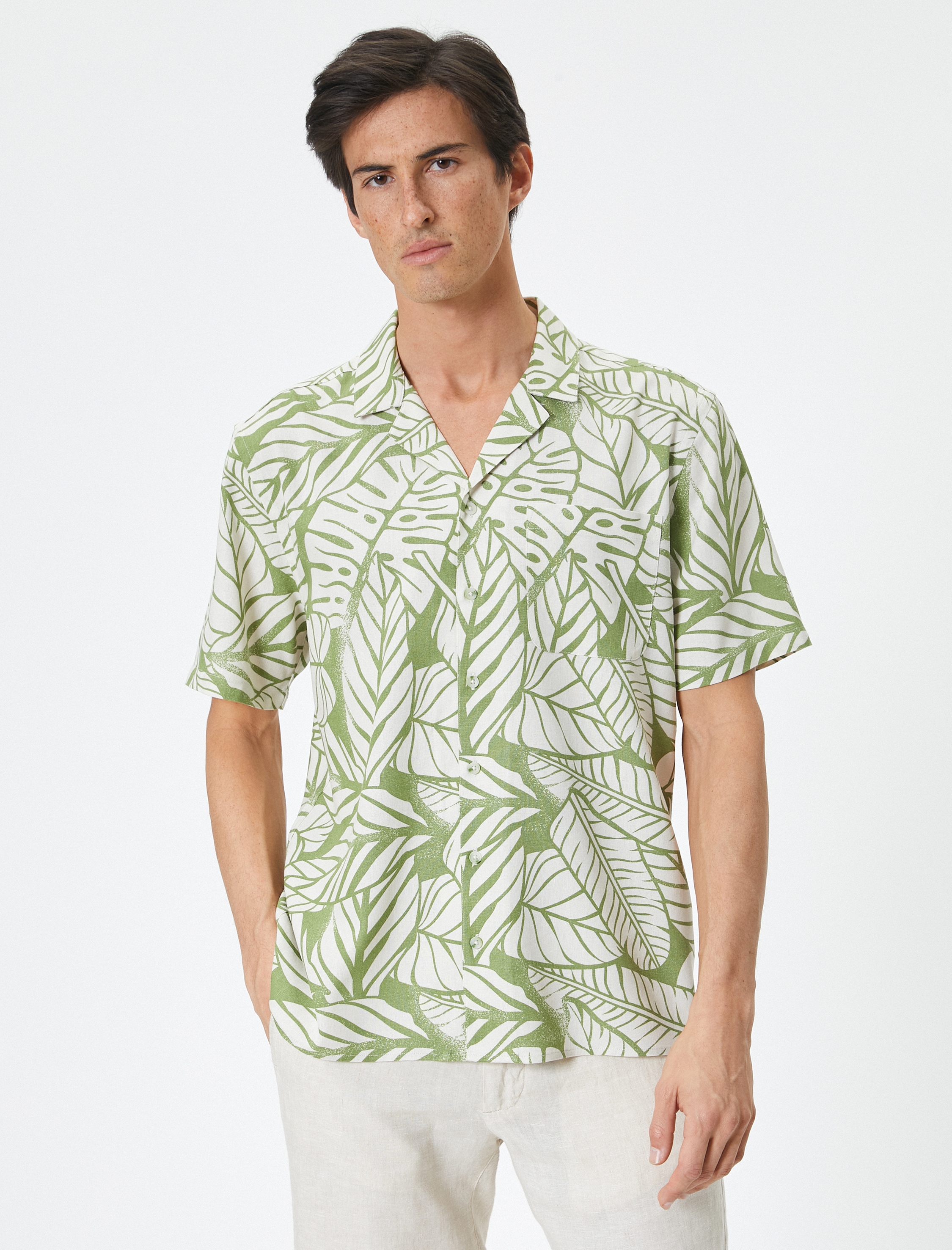   Desenli Gömlek Çiçekli Devrik Yaka Cep Detaylı Keten Karışımlı Regular Fit