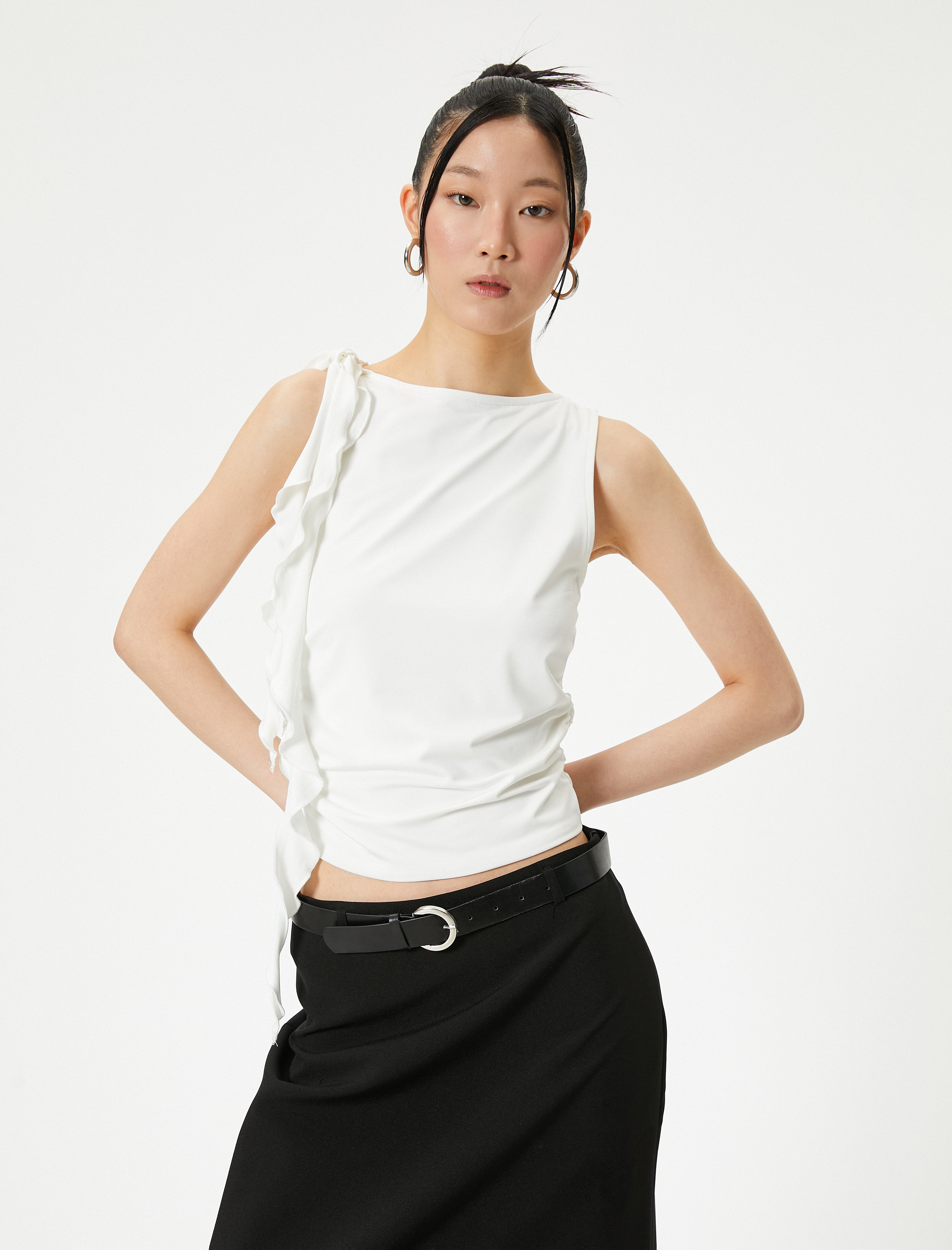   Fırfırlı Atlet Fiyonk Detaylı