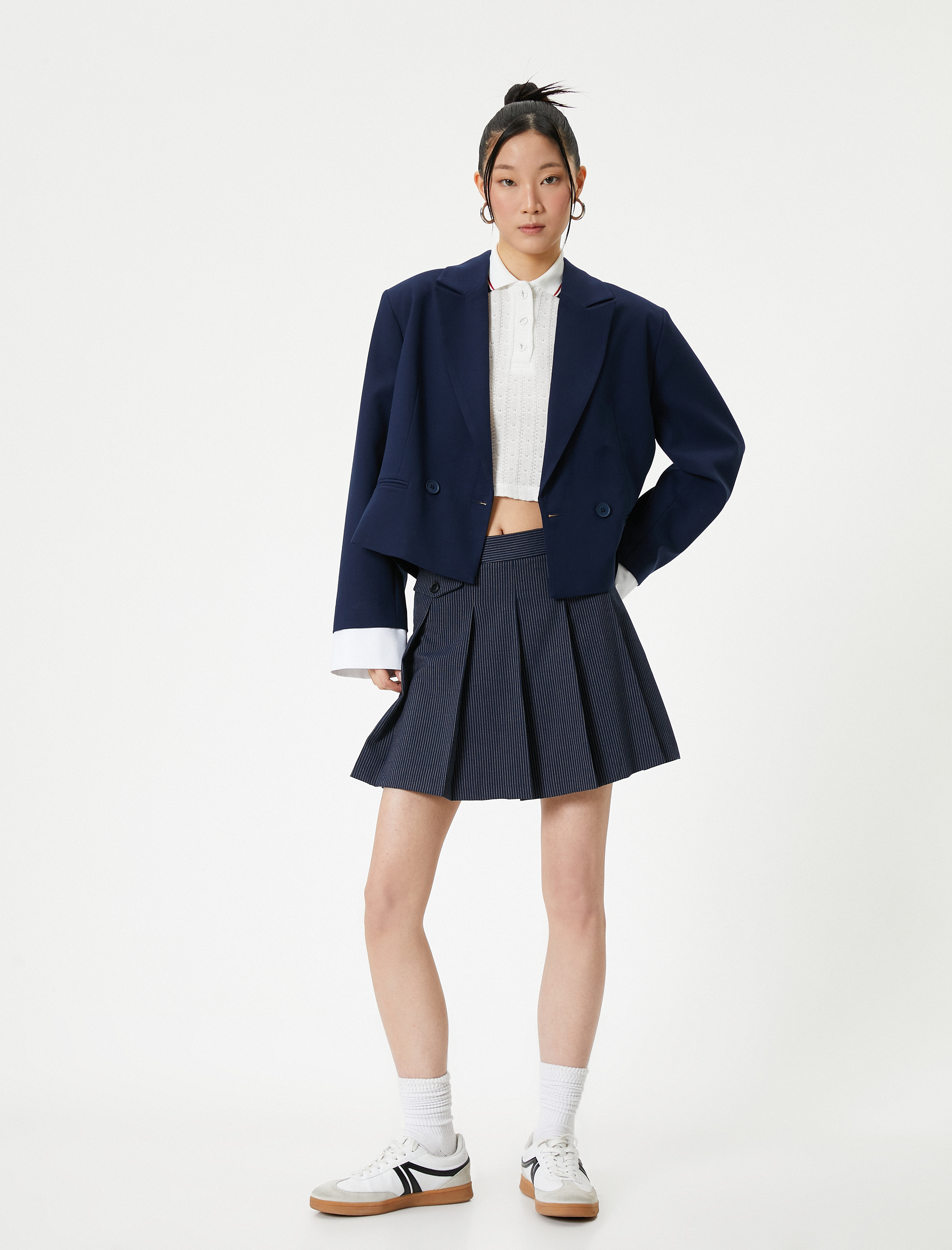   Kısa Blazer Ceket Kruvaze Düğmeli