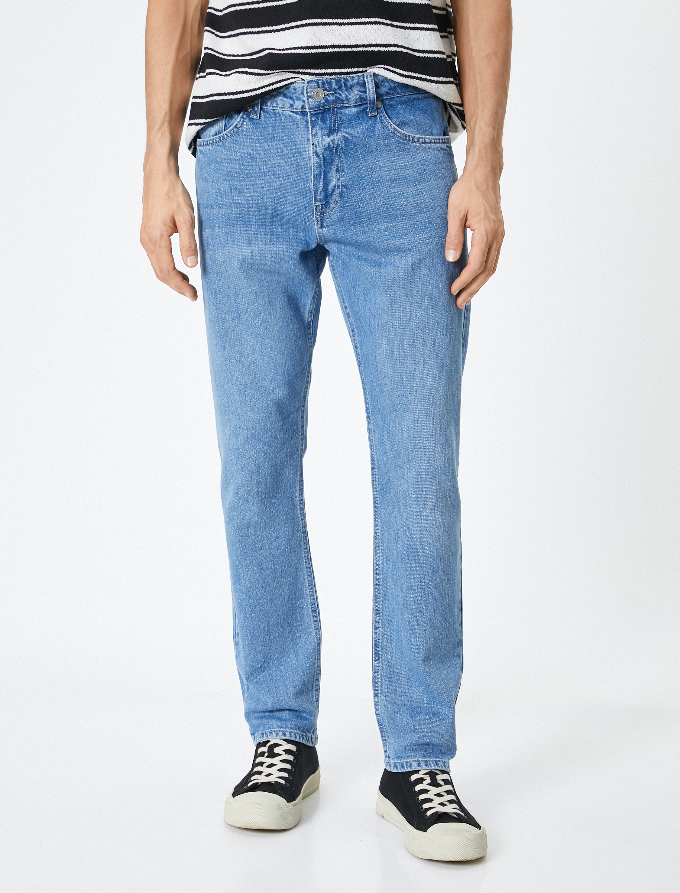   Brad Jeans - Slim Fit Jean