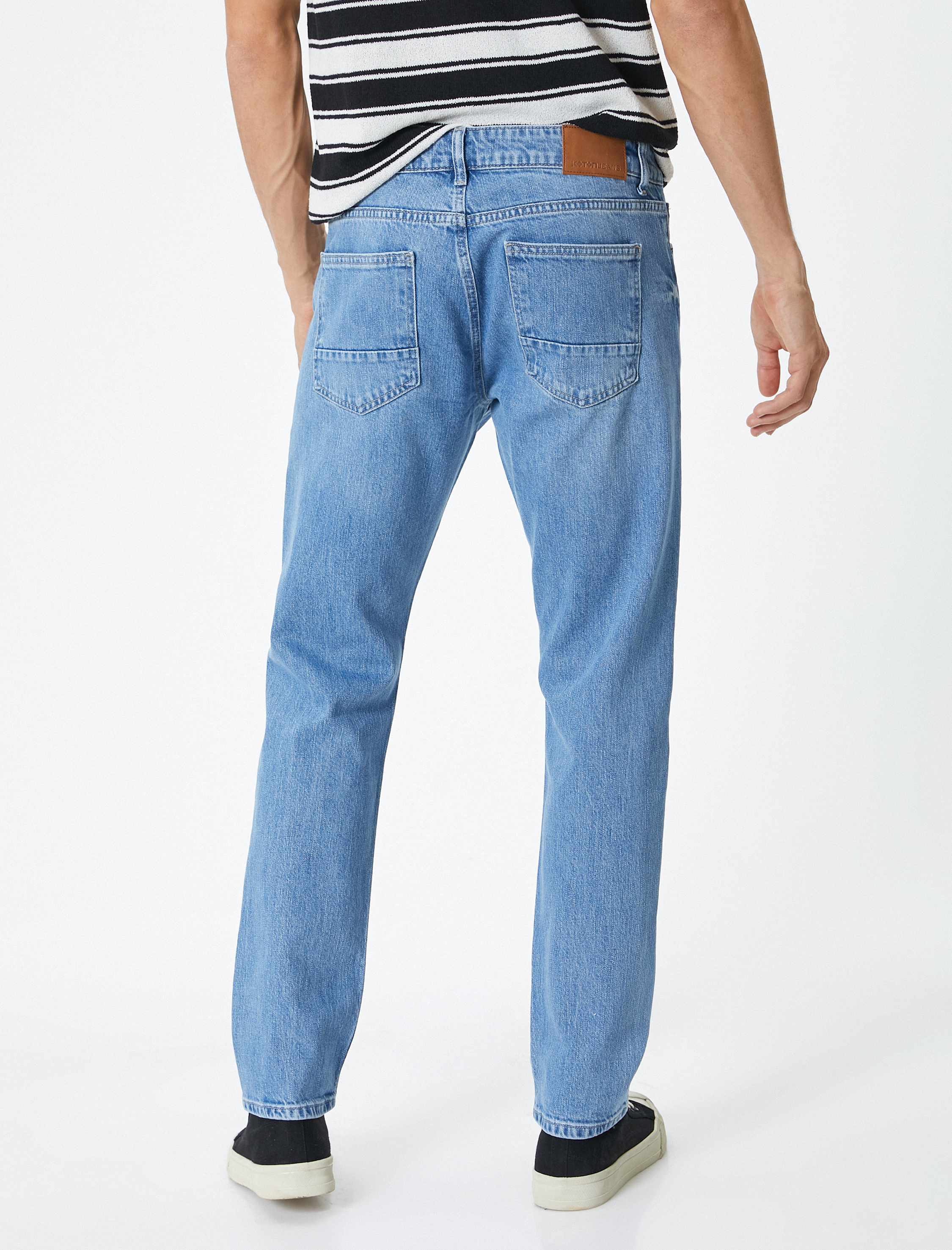   Brad Jeans - Slim Fit Jean
