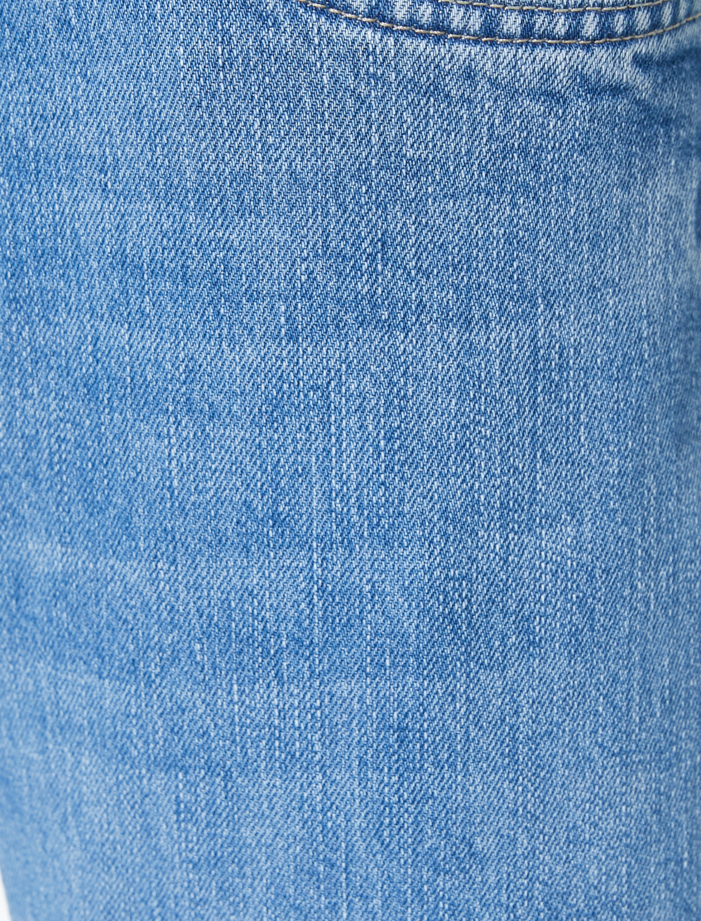   Brad Jeans - Slim Fit Jean