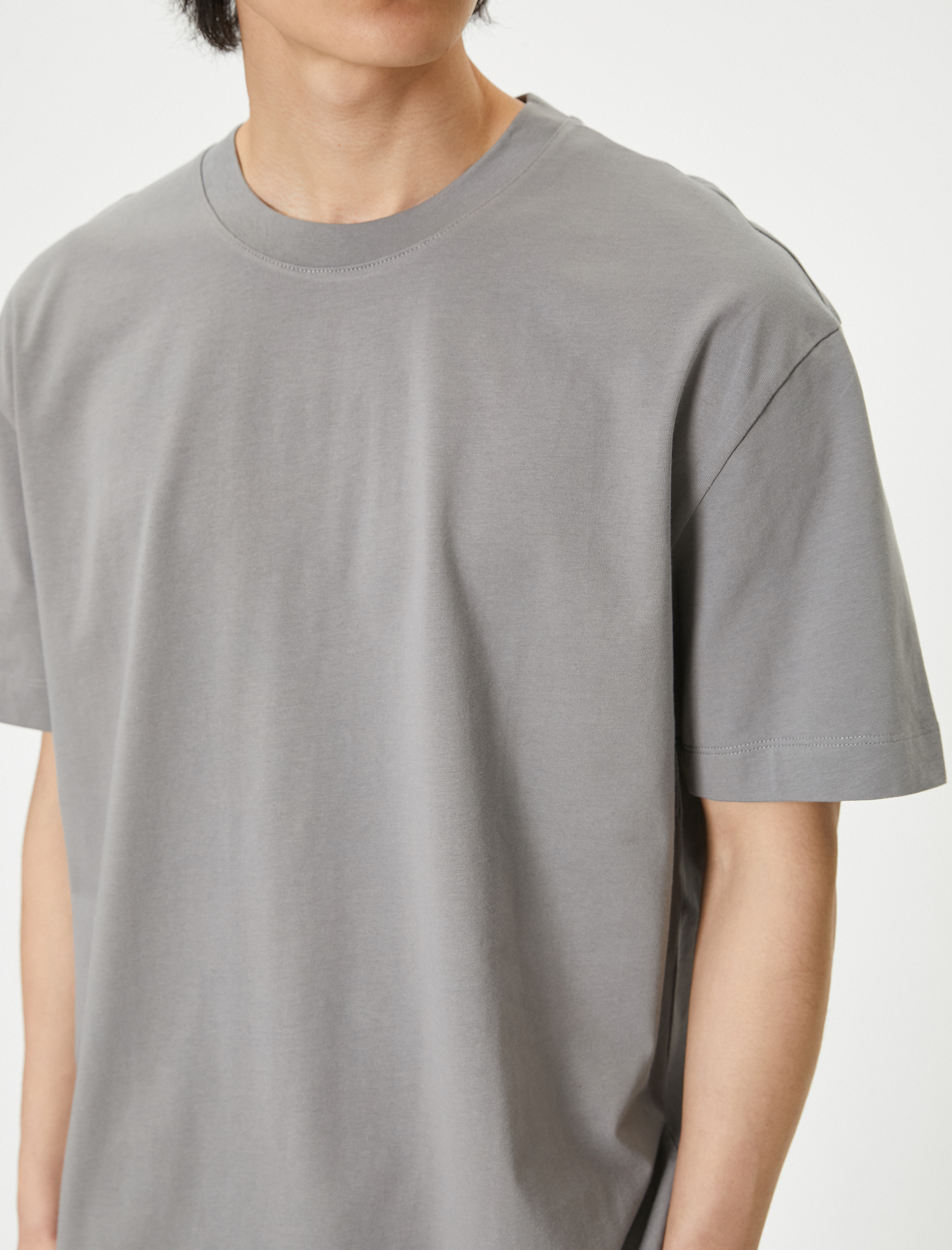   Oversize Tişört Bisiklet Yaka Kısa Kollu Pamuklu