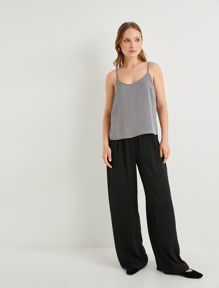  İnce Askılı Kısa Bluz Dokulu